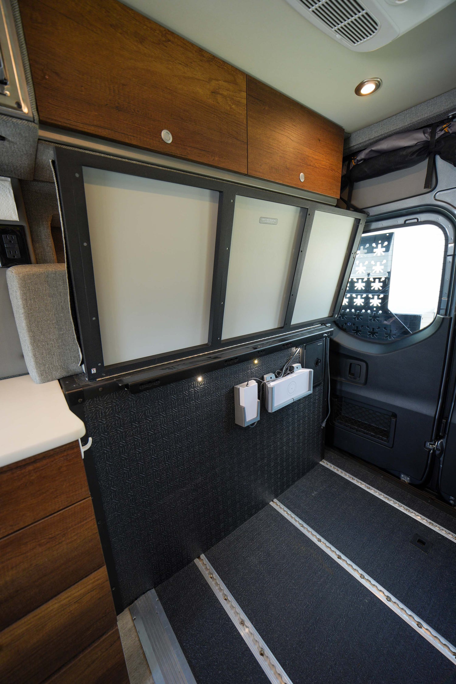 2023 Storyteller Overland Stealth Mode 4x4 - Preowned