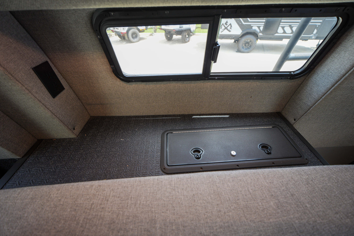 2023 Storyteller Overland Stealth Mode 4x4 - Preowned