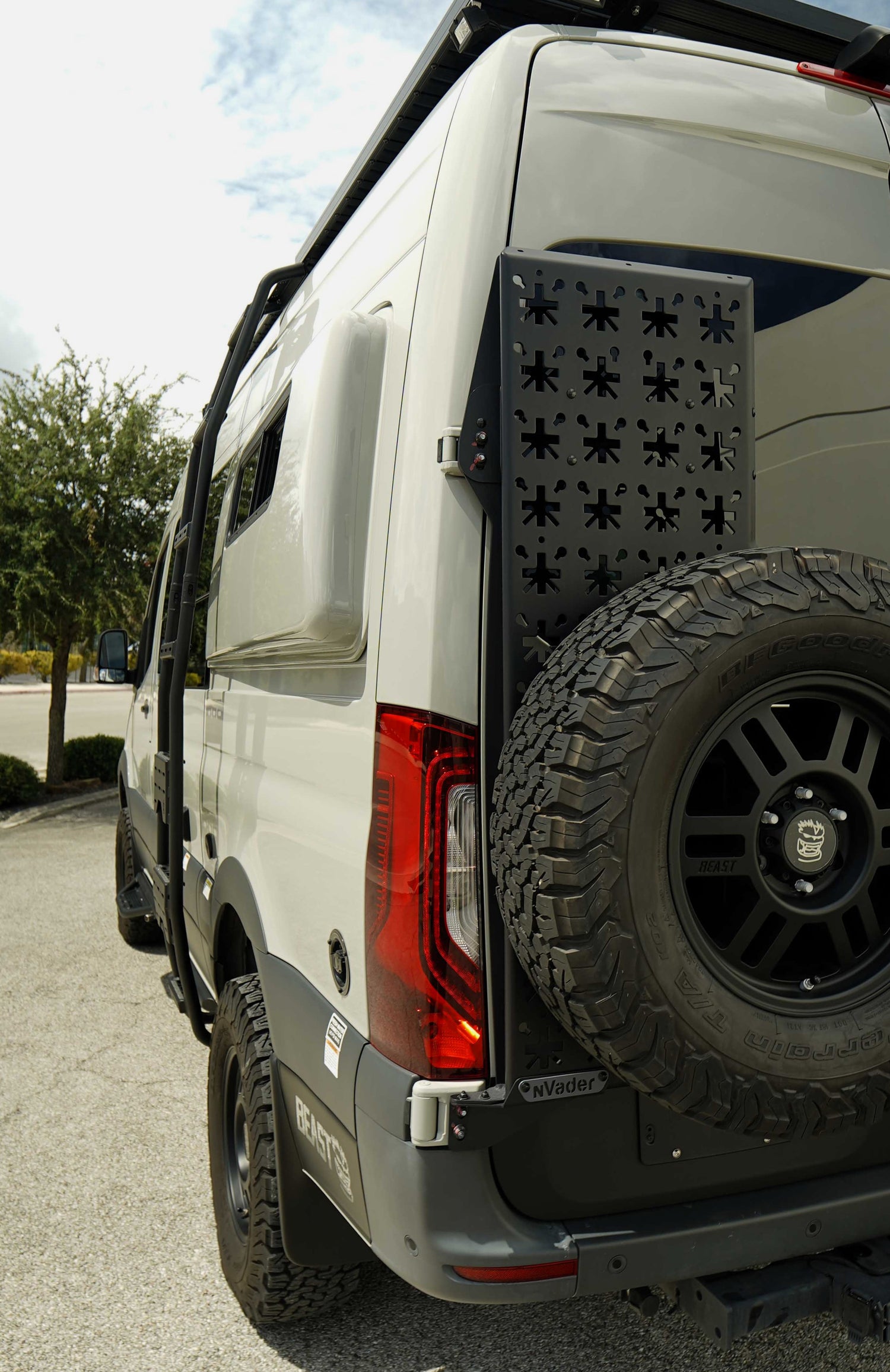 NEW ARRIVAL! 2024 Storyteller Overland BEAST Mode OG - Preowned