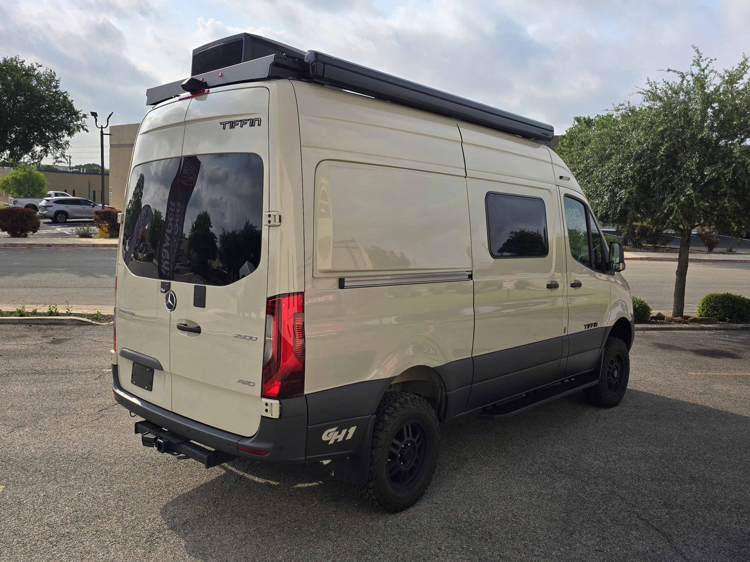2026 Tiffin GH1 Adventure Bar Starlink Mini Pro