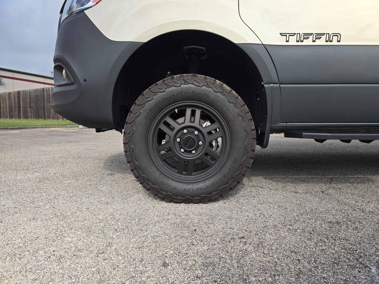 2026 Tiffin GH1 Adventure Bar Starlink Mini Pro