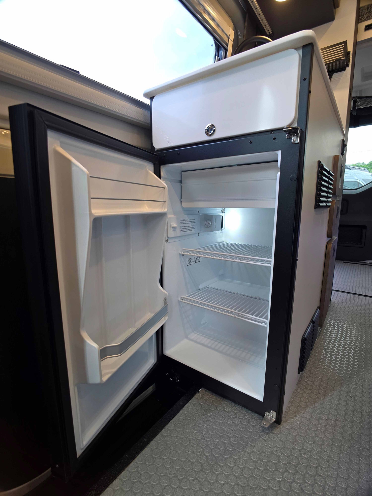 2026 Tiffin GH1 Adventure Bar Starlink Mini Pro