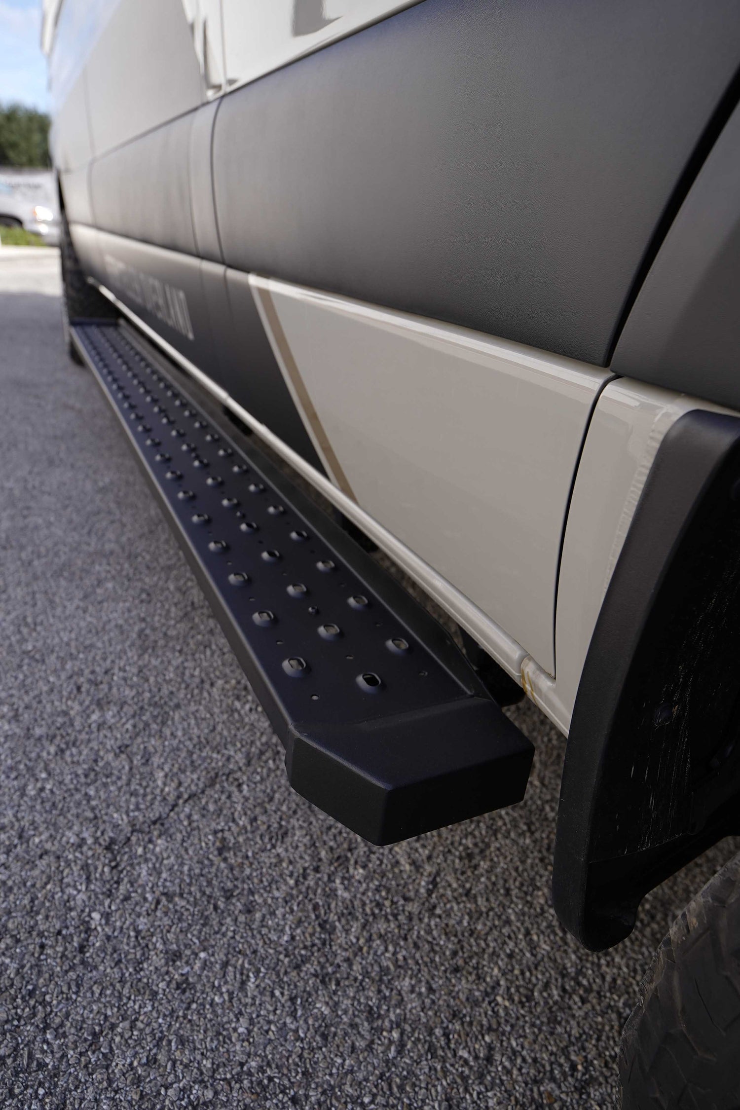 DEAL PENDING! 2025 Storyteller Overland Crew Mode 170