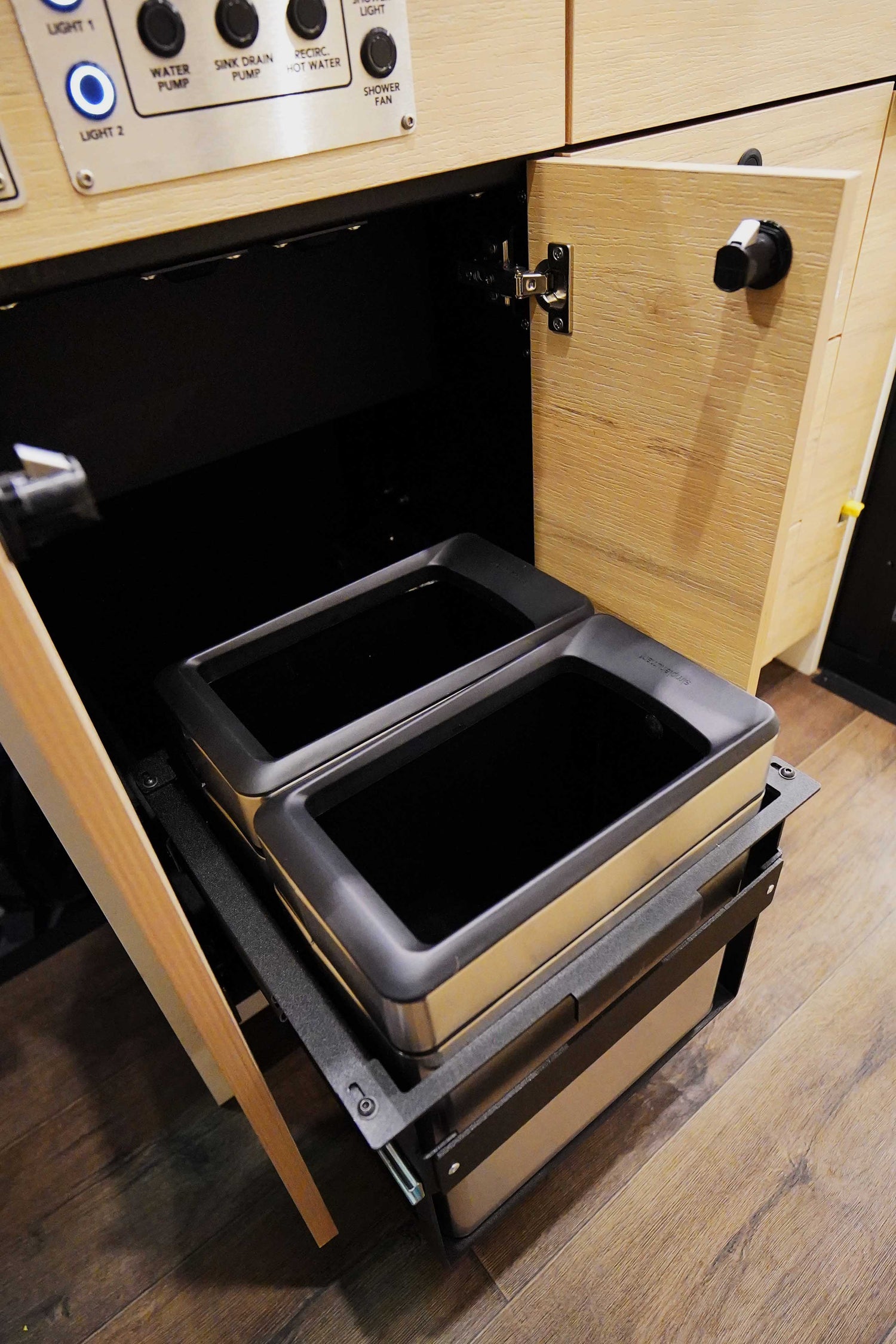 DEAL PENDING! 2025 Storyteller Overland Crew Mode 170