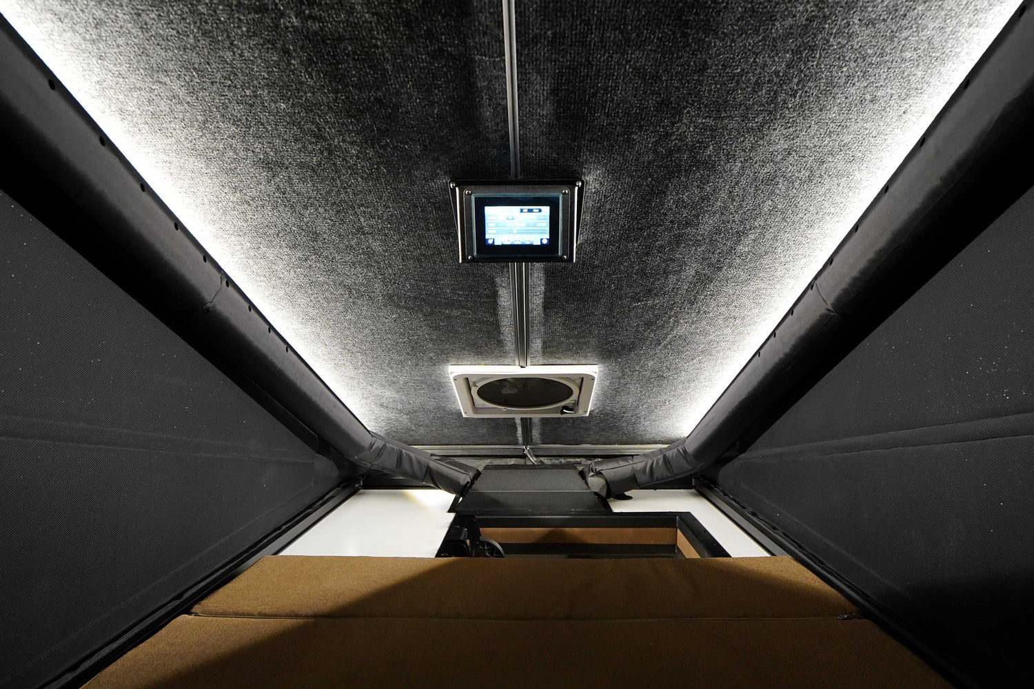 DEAL PENDING! 2025 Storyteller Overland Crew Mode 170