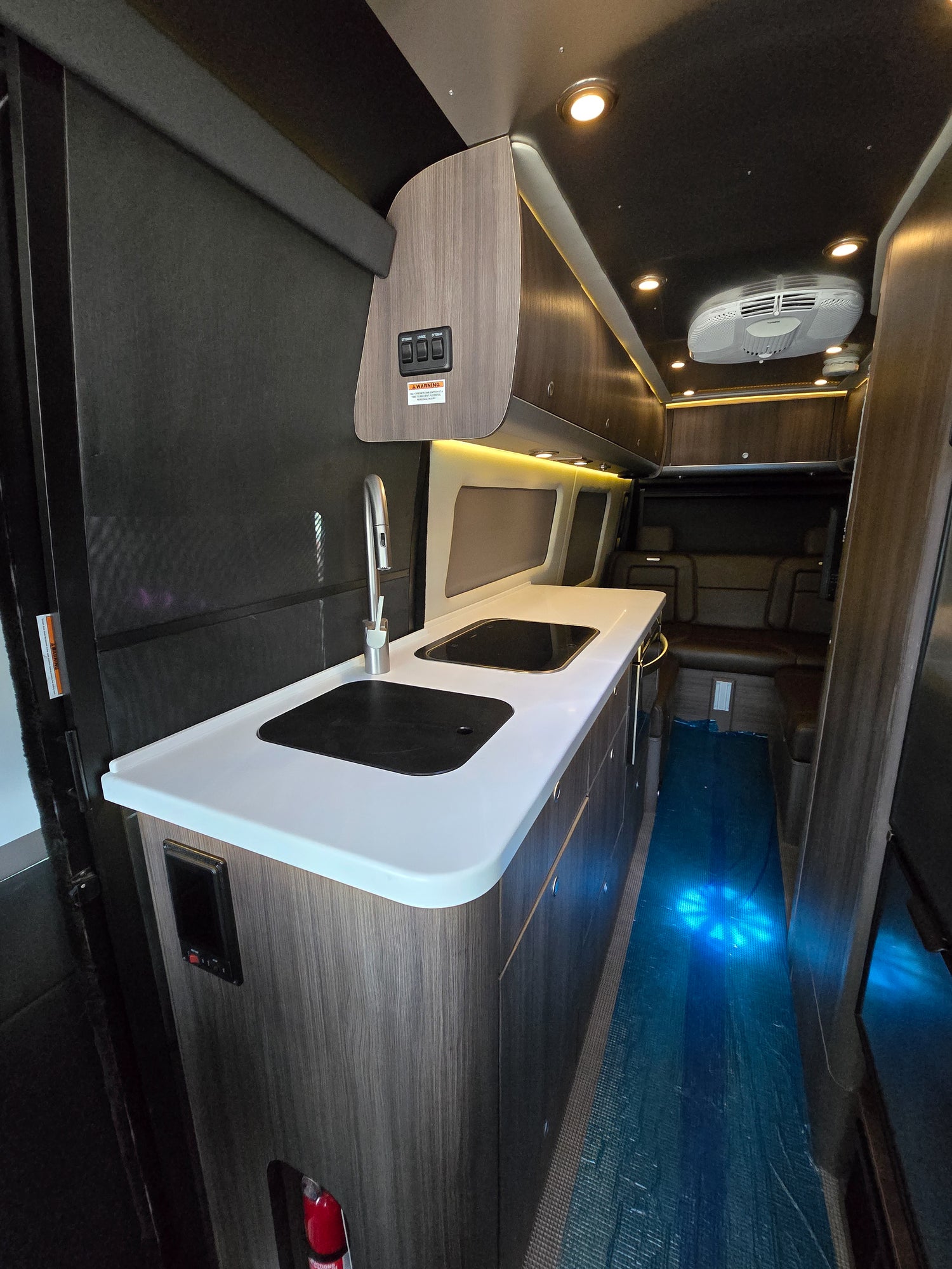 DEAL PENDING! 2021 Airstream Interstate M-24GT - Preowned