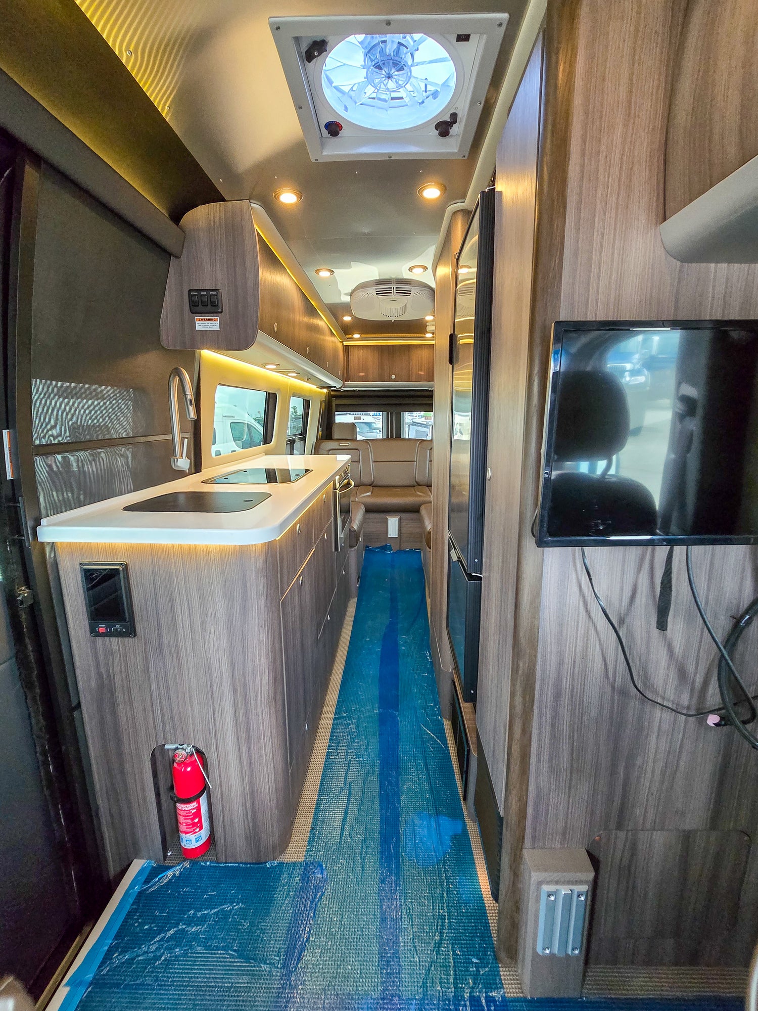 DEAL PENDING! 2021 Airstream Interstate M-24GT - Preowned