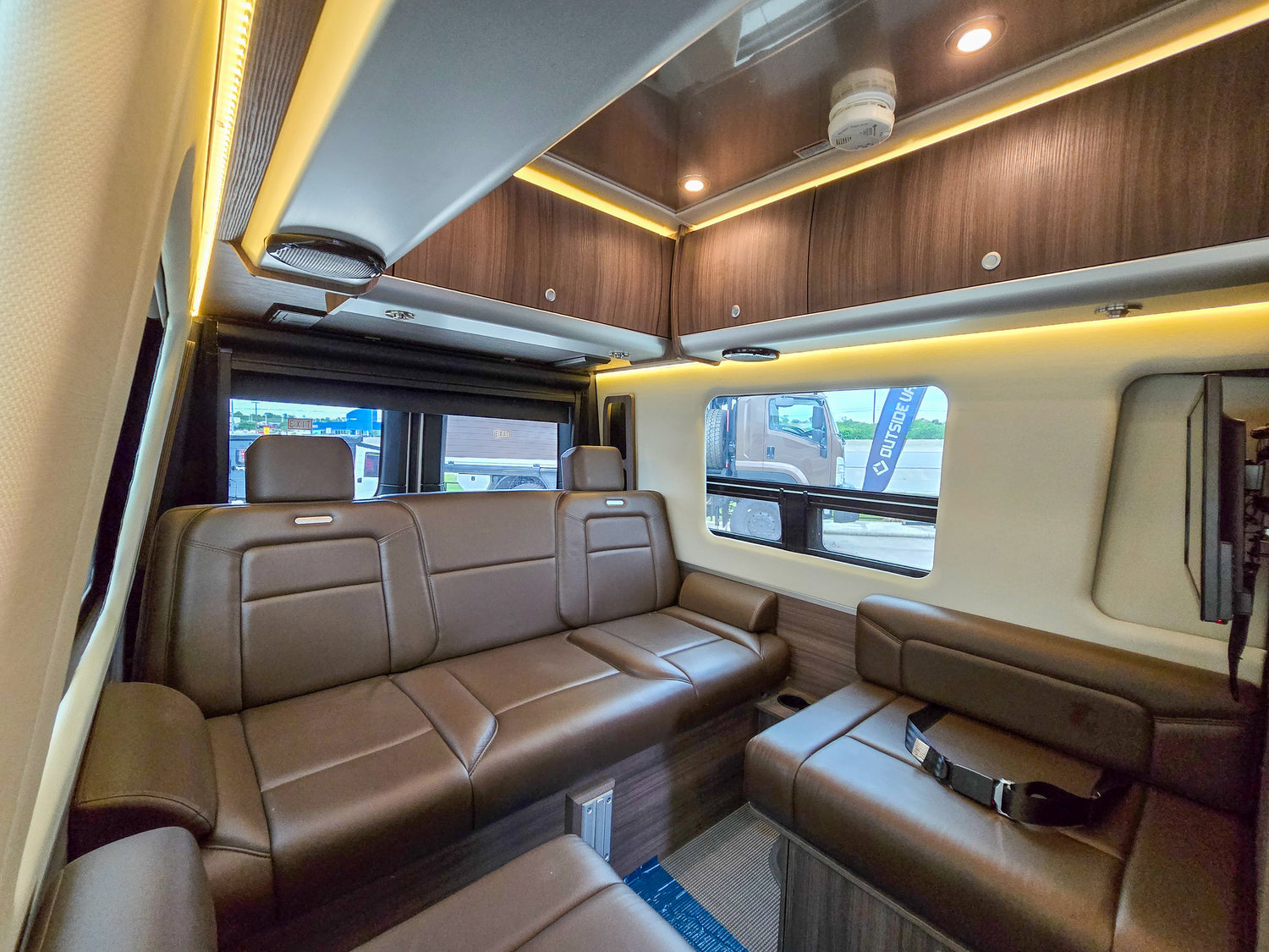DEAL PENDING! 2021 Airstream Interstate M-24GT - Preowned