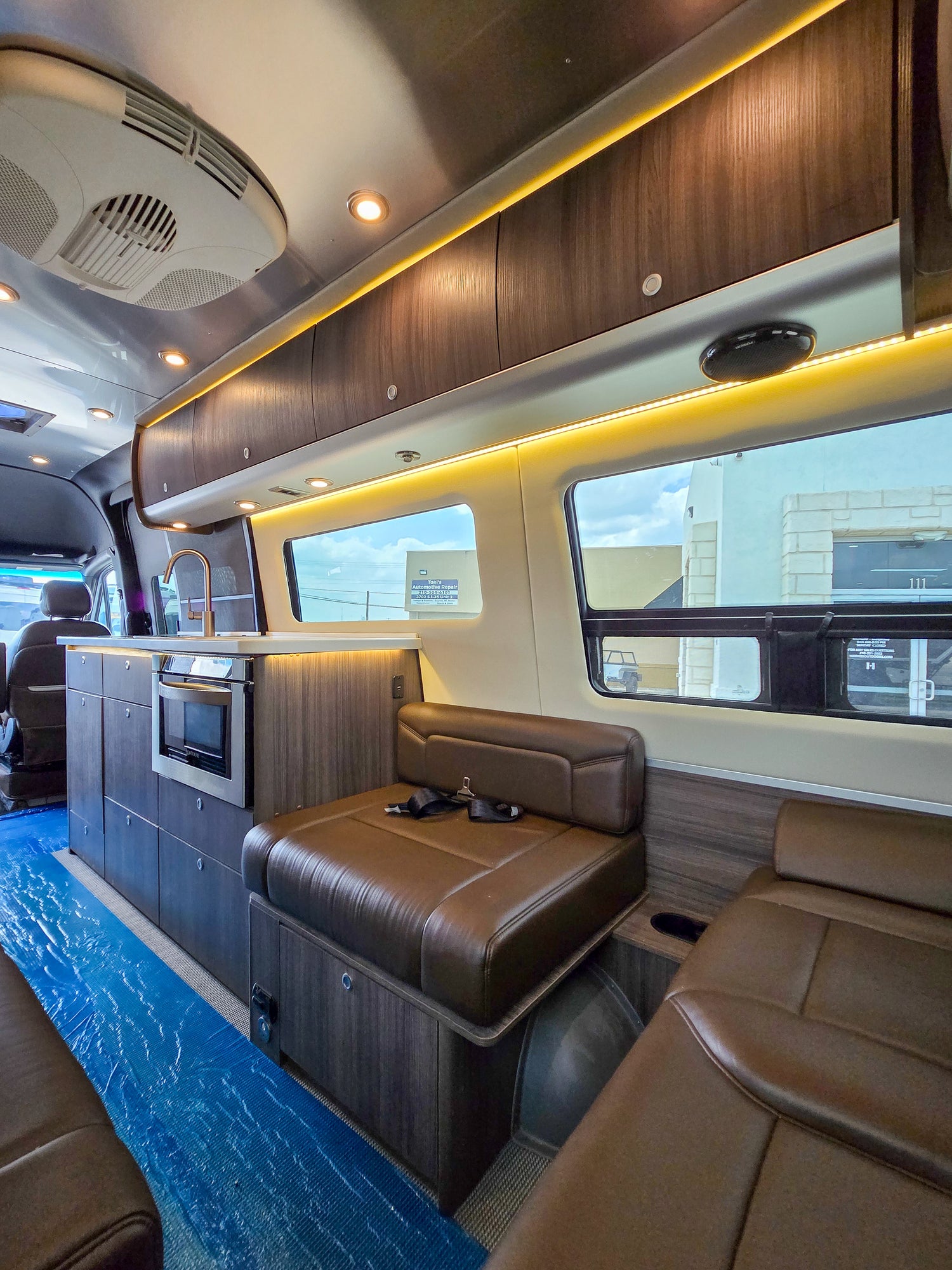 DEAL PENDING! 2021 Airstream Interstate M-24GT - Preowned
