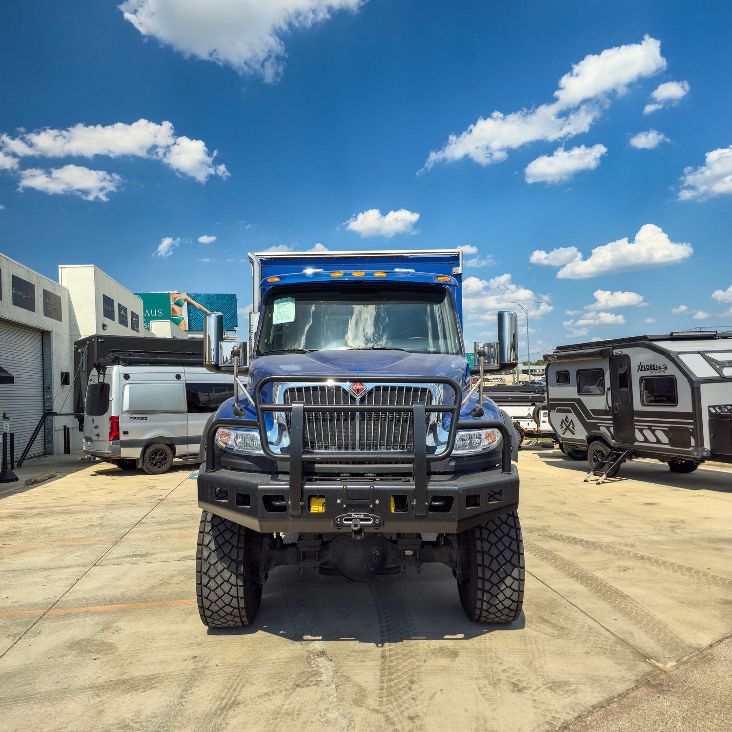 DEAL PENDING! 2022 INTERNATIONAL HV607 BOONDOCKER 6x6 - Preowned