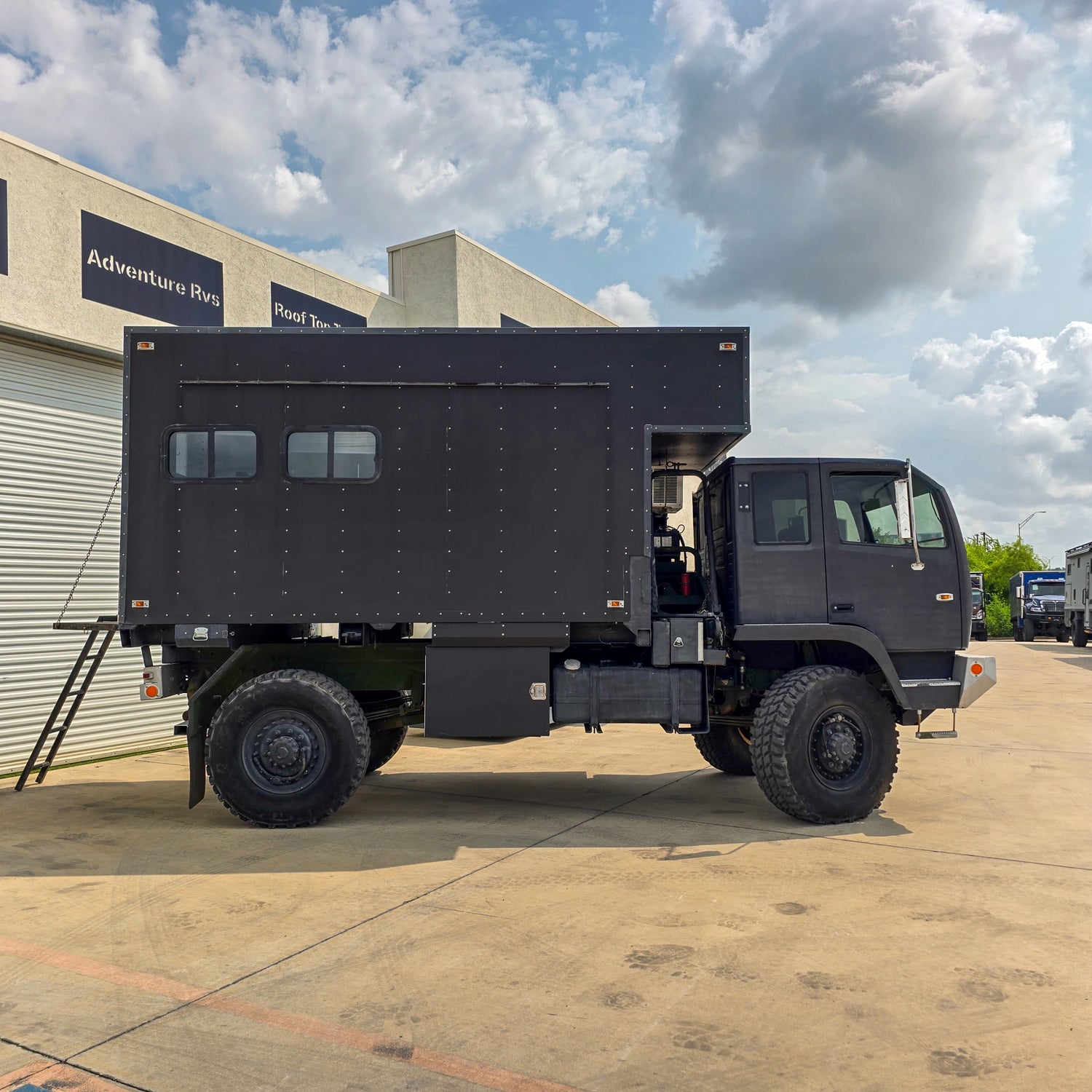 1994 STS M1078 LMTV - Preowned