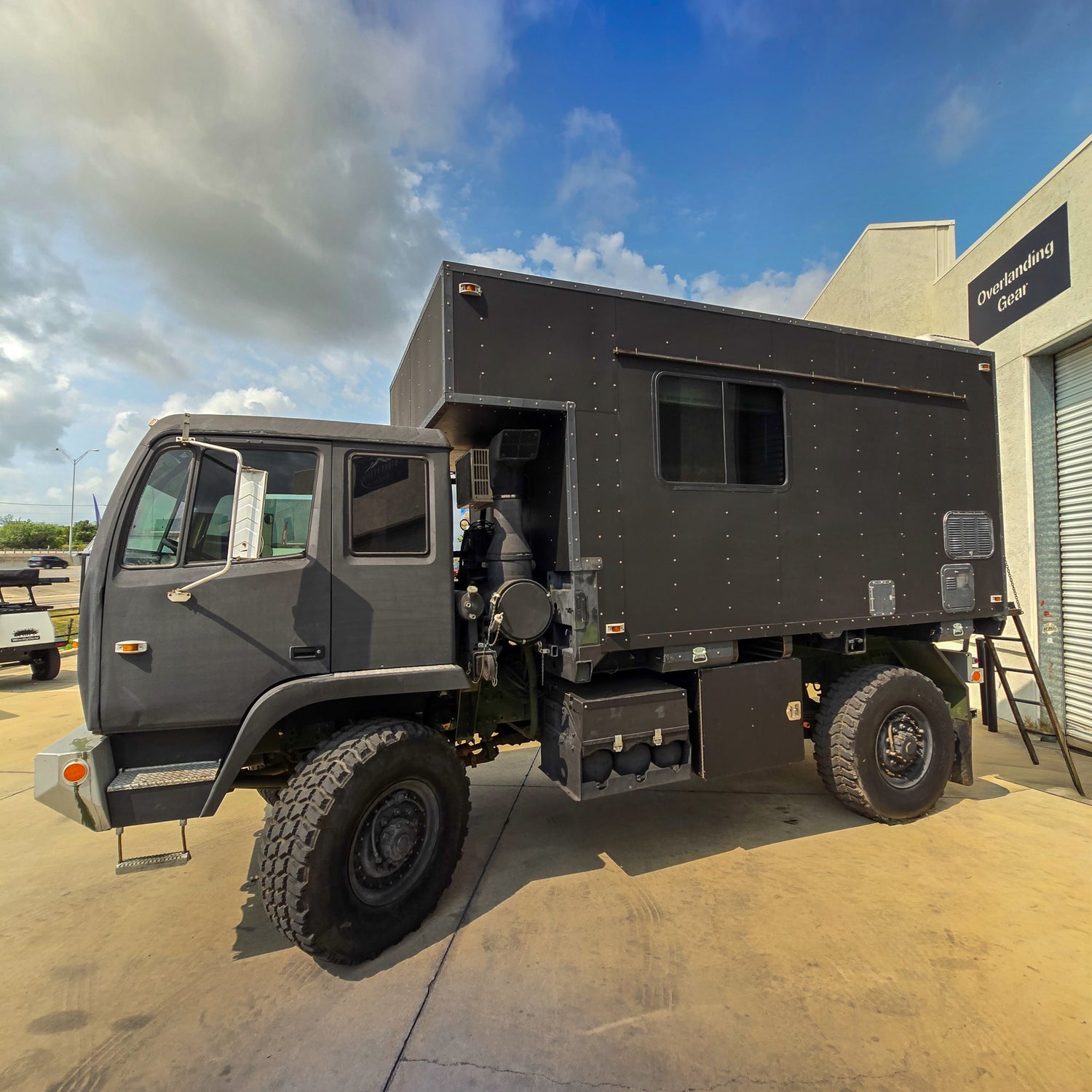 1994 STS M1078 LMTV - Preowned