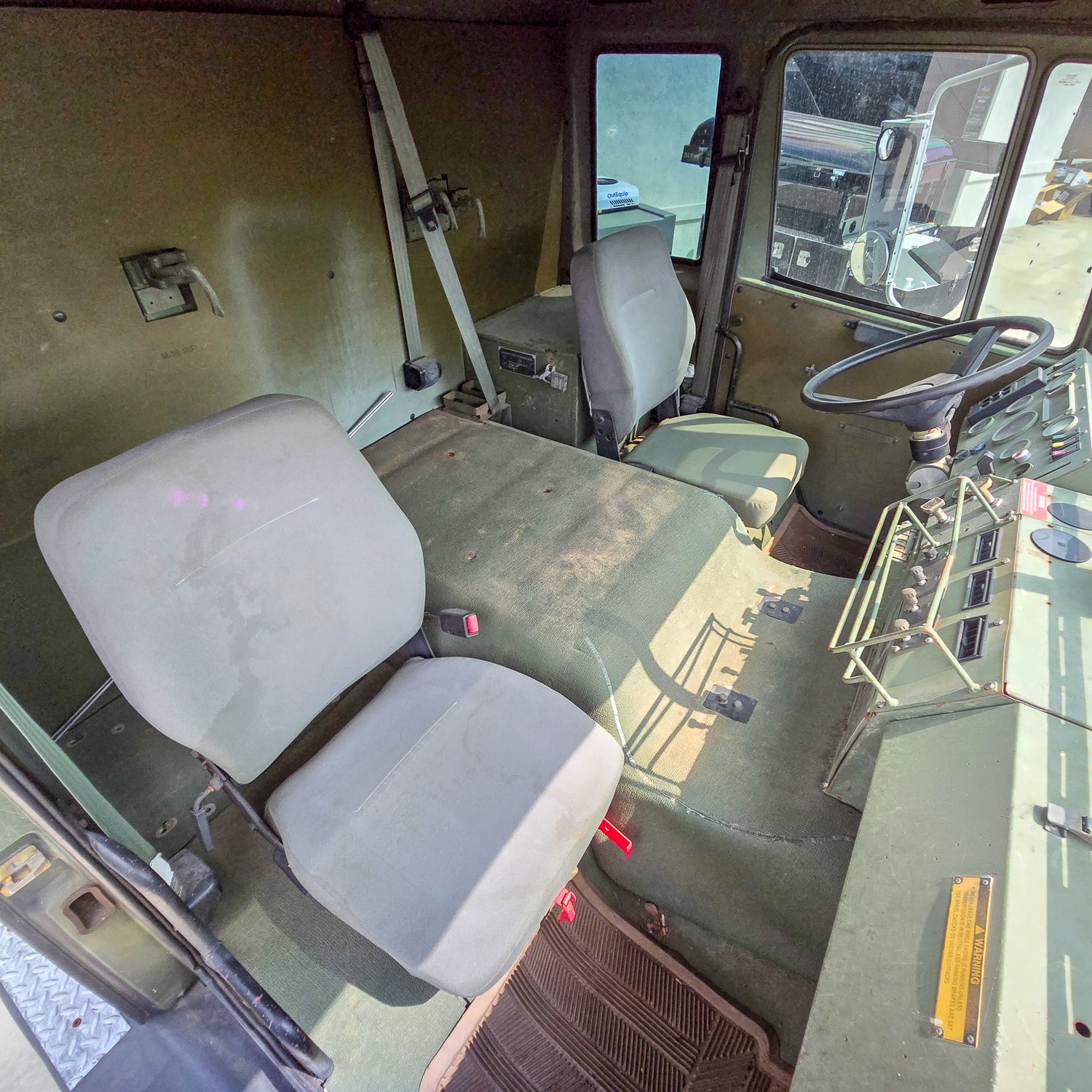 1994 STS M1078 LMTV - Preowned