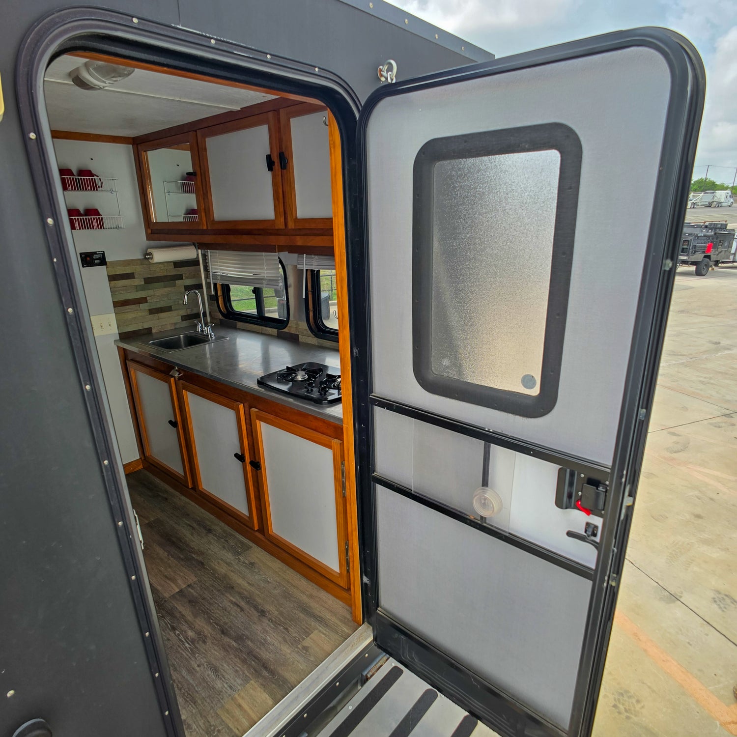1994 STS M1078 LMTV - Preowned