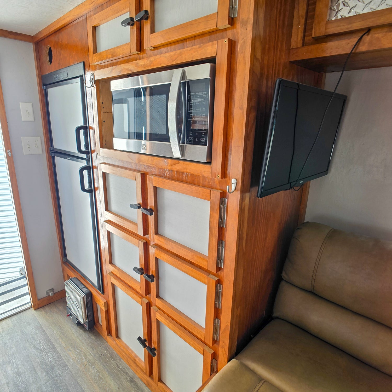 1994 STS M1078 LMTV - Preowned
