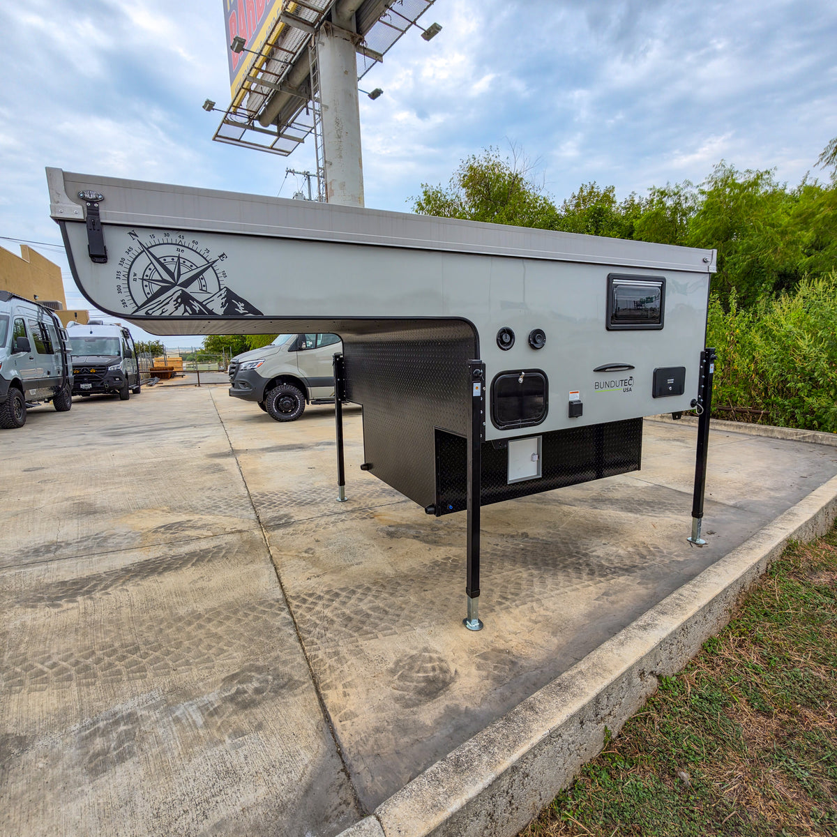 2026 BunduTec USA Sable - Truck Camper