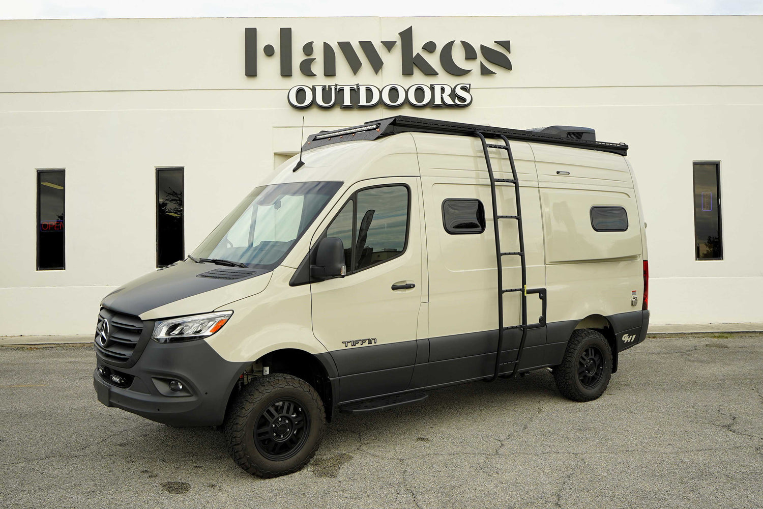 2026 Tiffin GH1 Adventure Bar Starlink Mini Pro, Upgraded Battery System, and Upgraded Audio