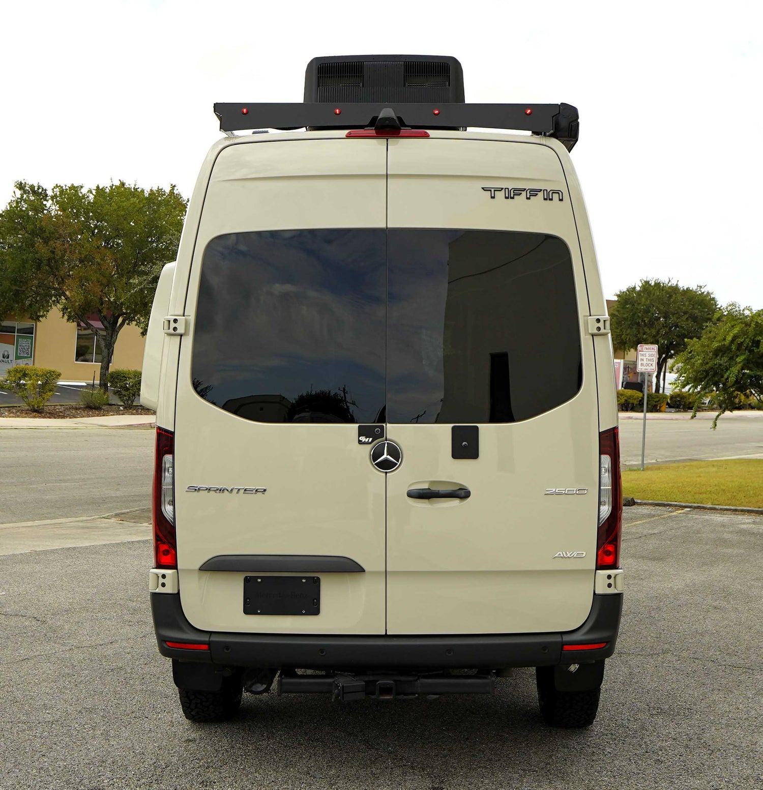 2026 Tiffin GH1 Adventure Bar Starlink Mini Pro, Upgraded Battery System, and Upgraded Audio