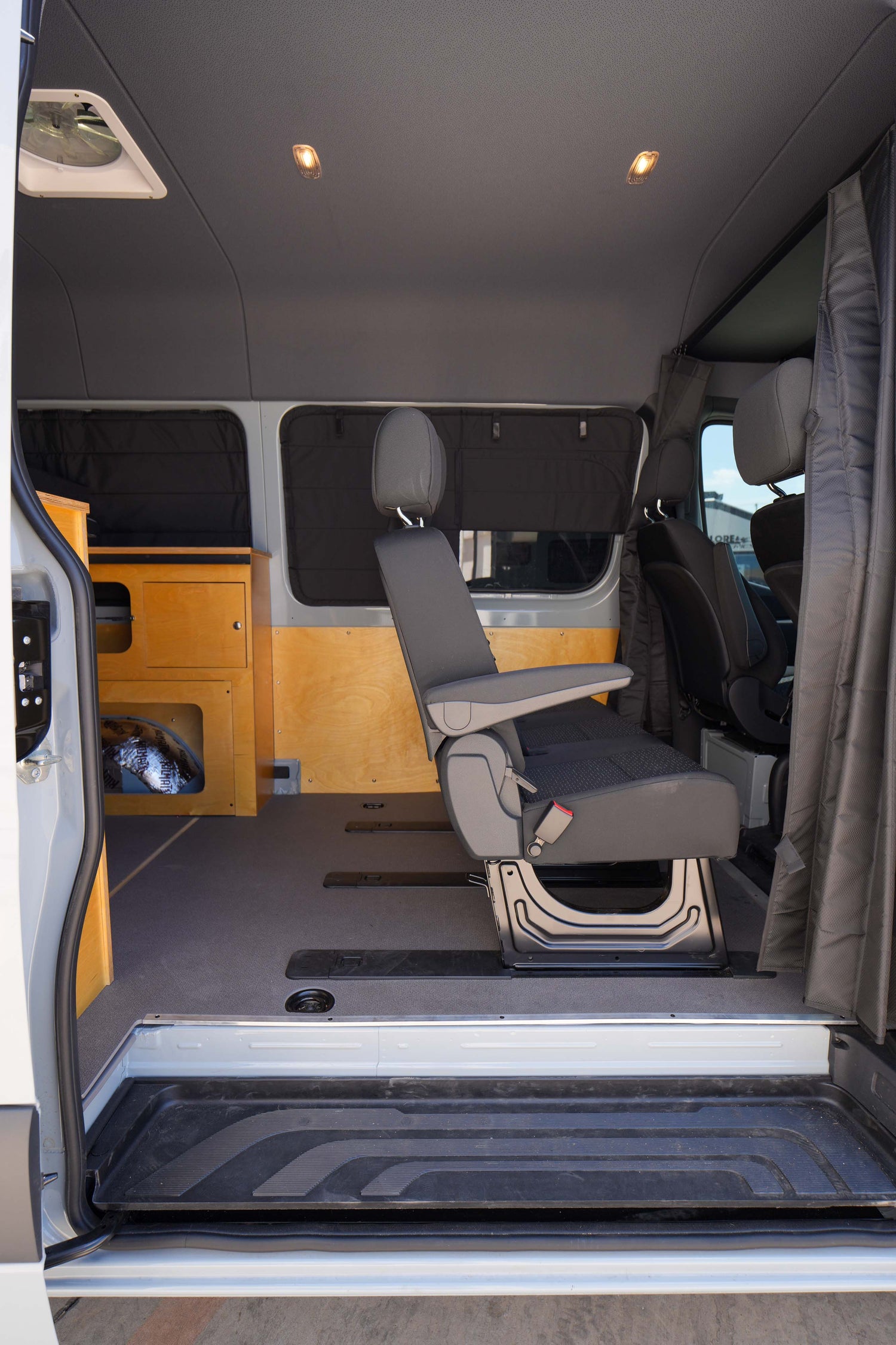 2025 Mercedes Sprinter 2500 - Preowned