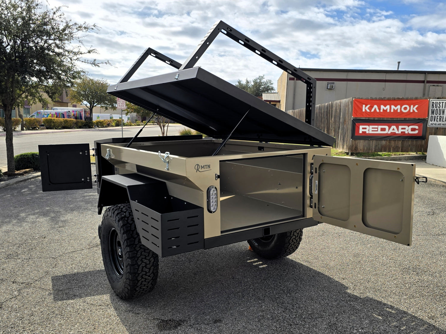 NEW ARRIVAL!!! 2025 Rustic Mountain Overland Patrol XCT