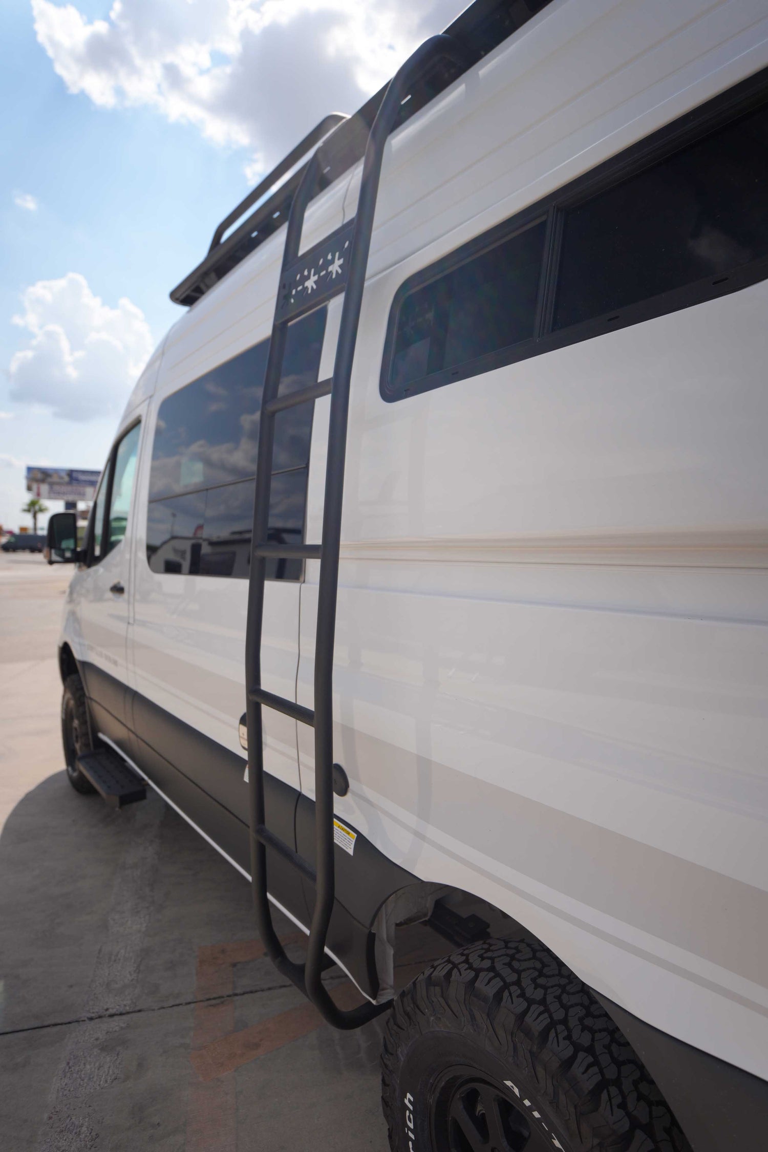 NEW! 2026 Storyteller Overland Classic Mode