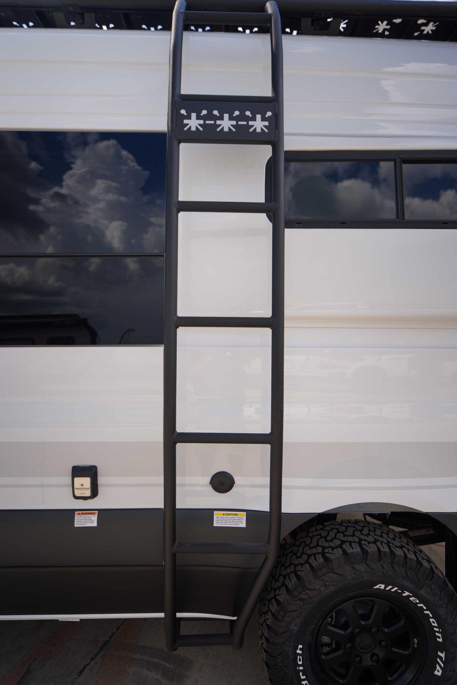 NEW! 2026 Storyteller Overland Classic Mode