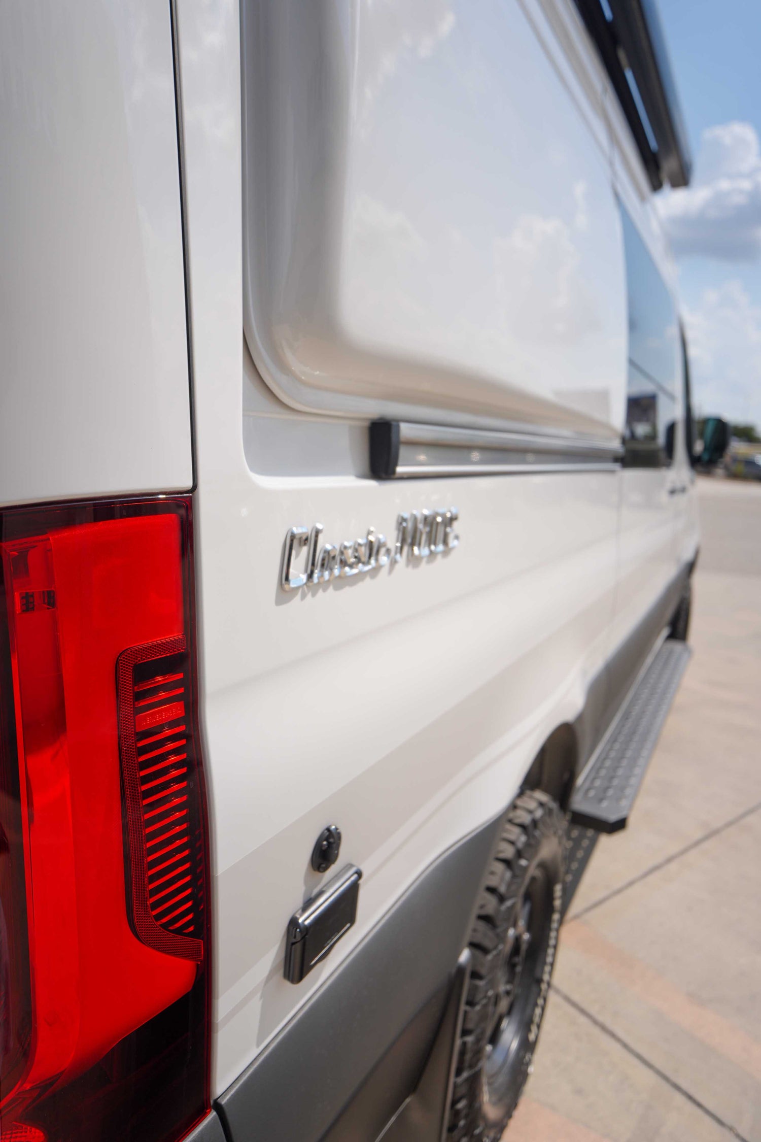 NEW! 2026 Storyteller Overland Classic Mode