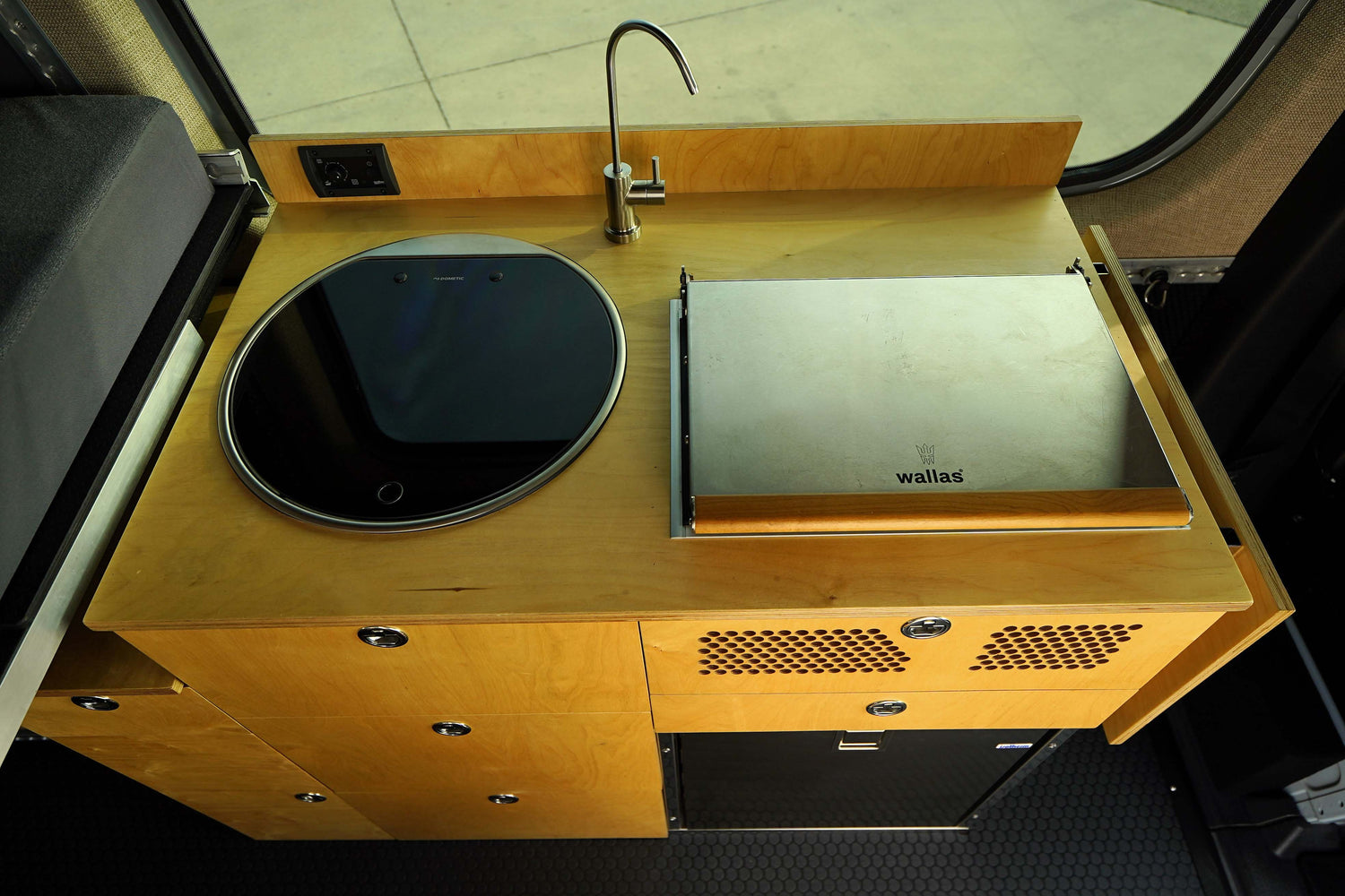 2021 Mercedes Adventure - Preowned