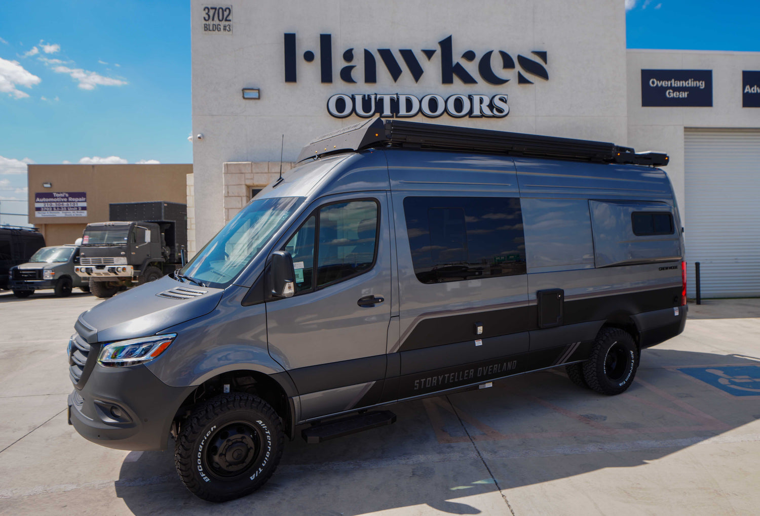 NEW! 2027 Storyteller Overland Crew Mode XL