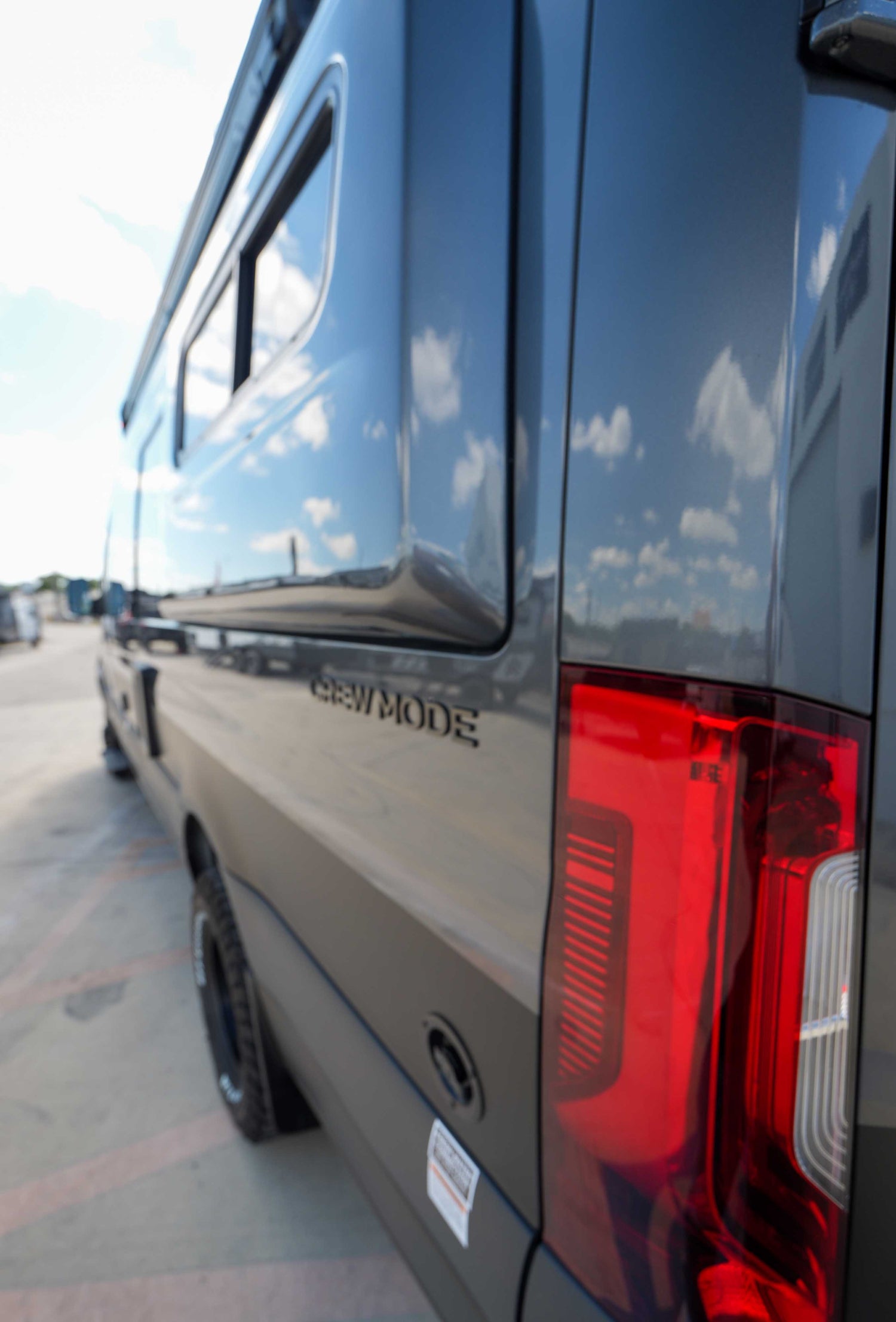 NEW! 2027 Storyteller Overland Crew Mode XL