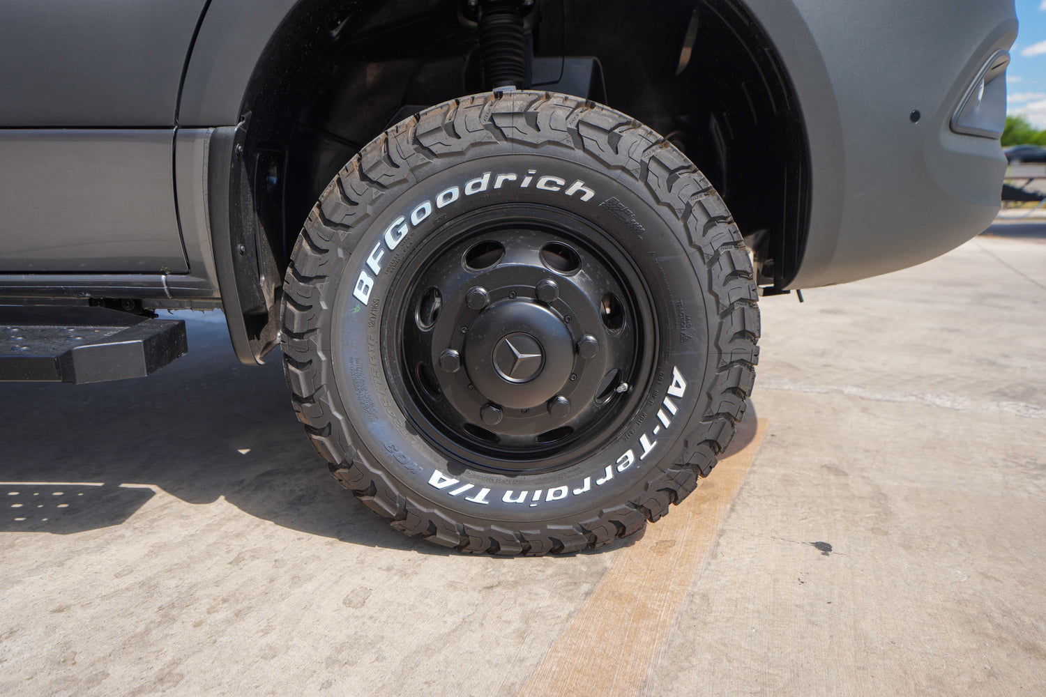NEW! 2027 Storyteller Overland Crew Mode XL