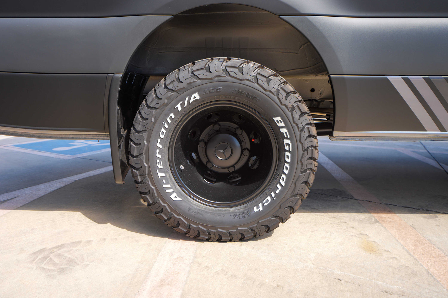 NEW! 2027 Storyteller Overland Crew Mode XL
