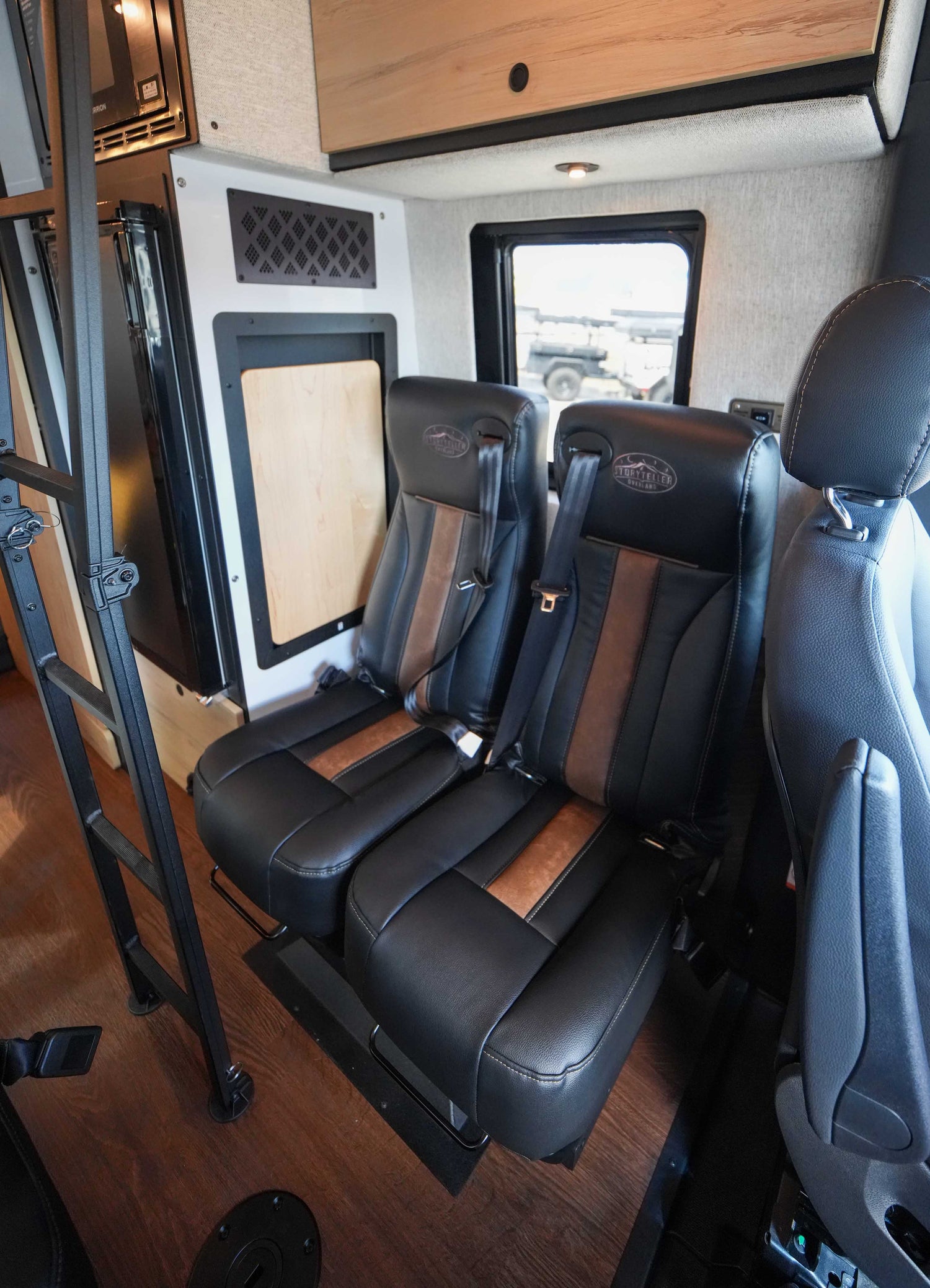 NEW! 2027 Storyteller Overland Crew Mode XL