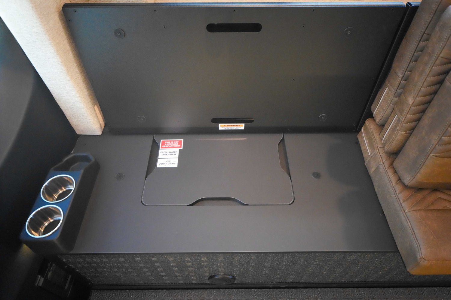 NEW! 2027 Storyteller Overland Crew Mode XL