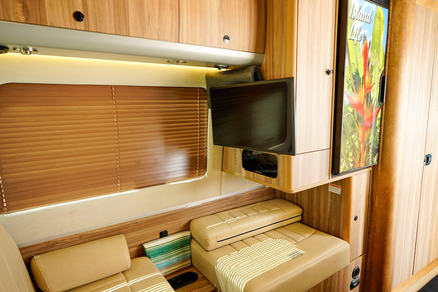 2023 Airstream Interstate 19TB - Preowned