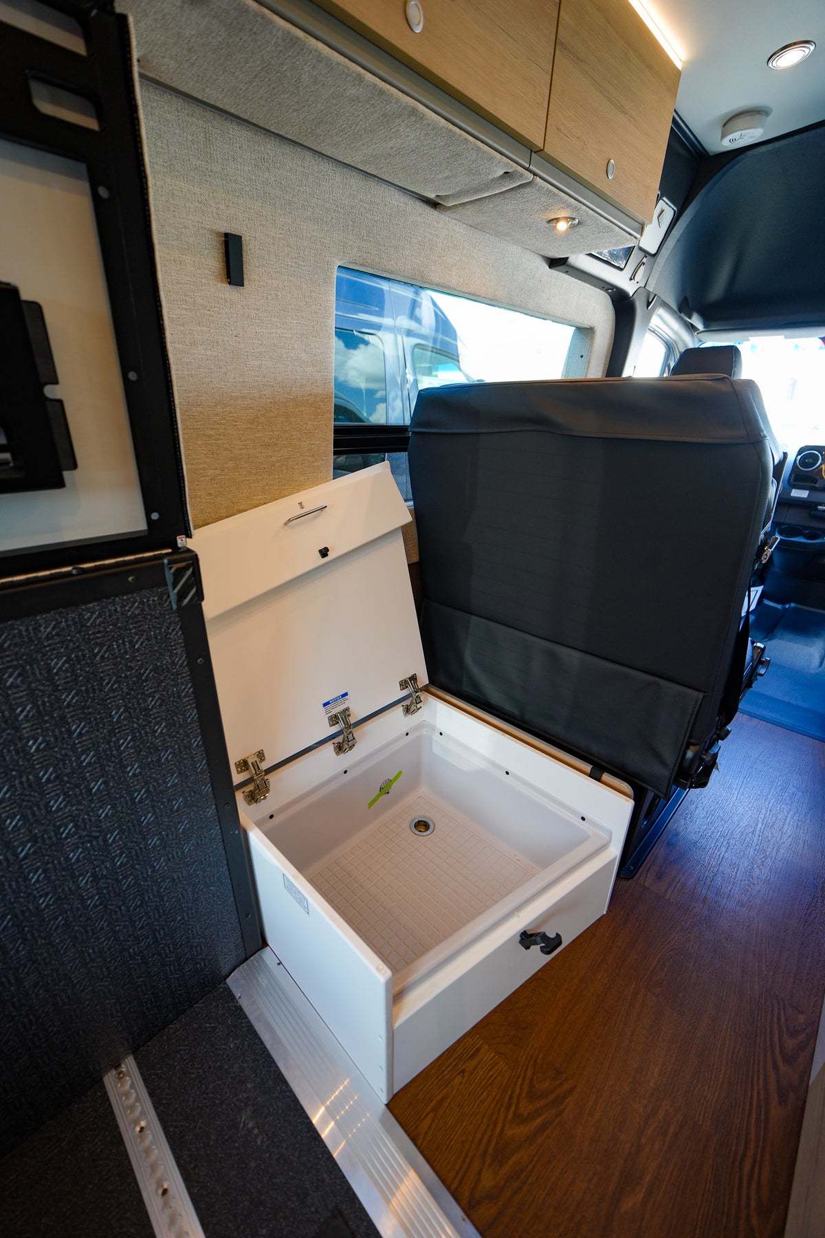 NEW! 2026 Storyteller Overland Classic Mode