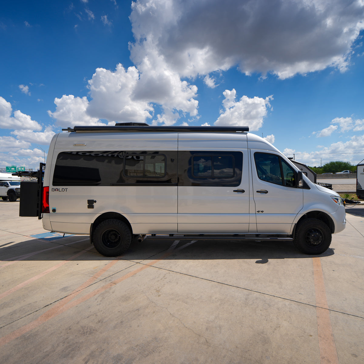 2020 Winnebago Boldt 4x4 - Preowned