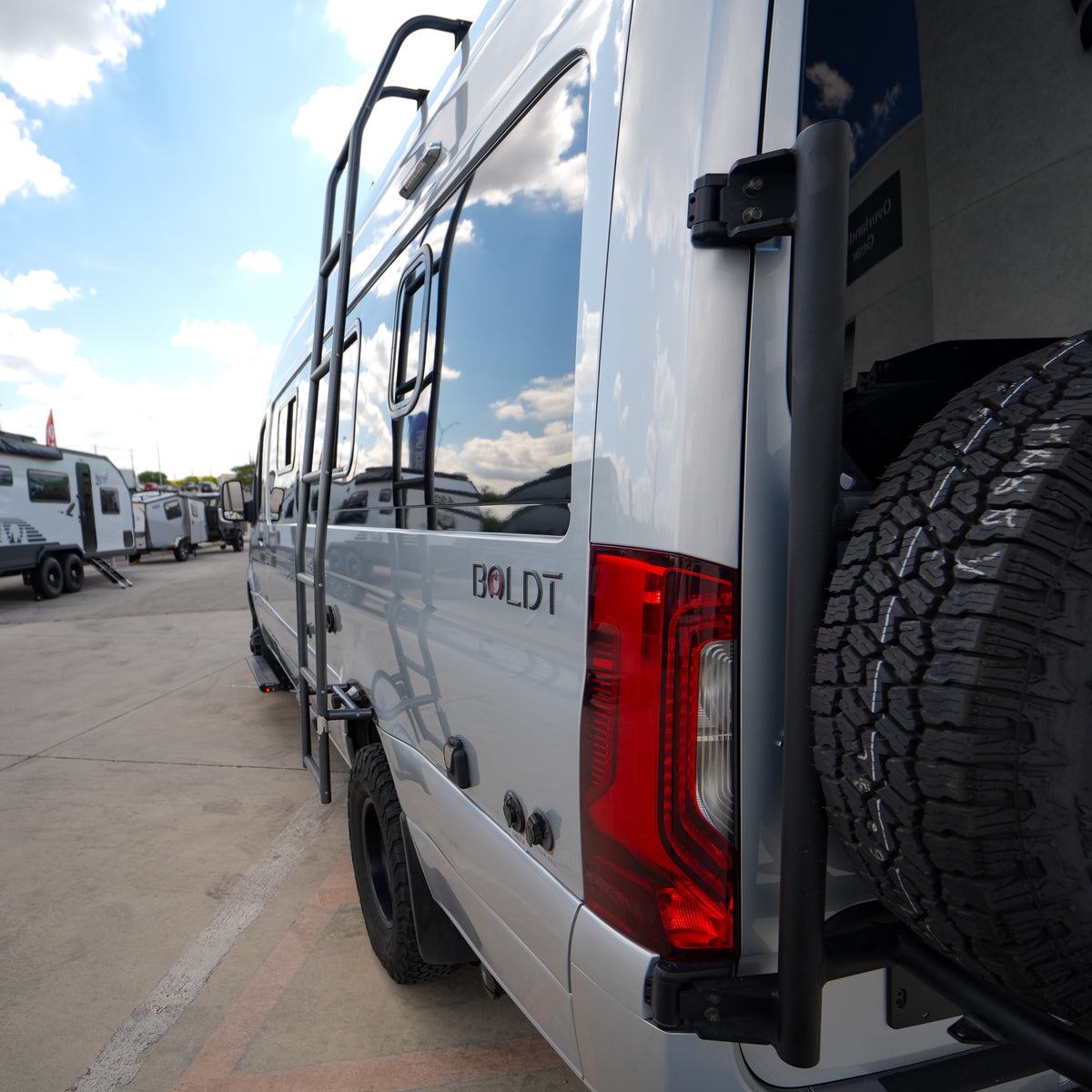 2020 Winnebago Boldt 4x4 - Preowned