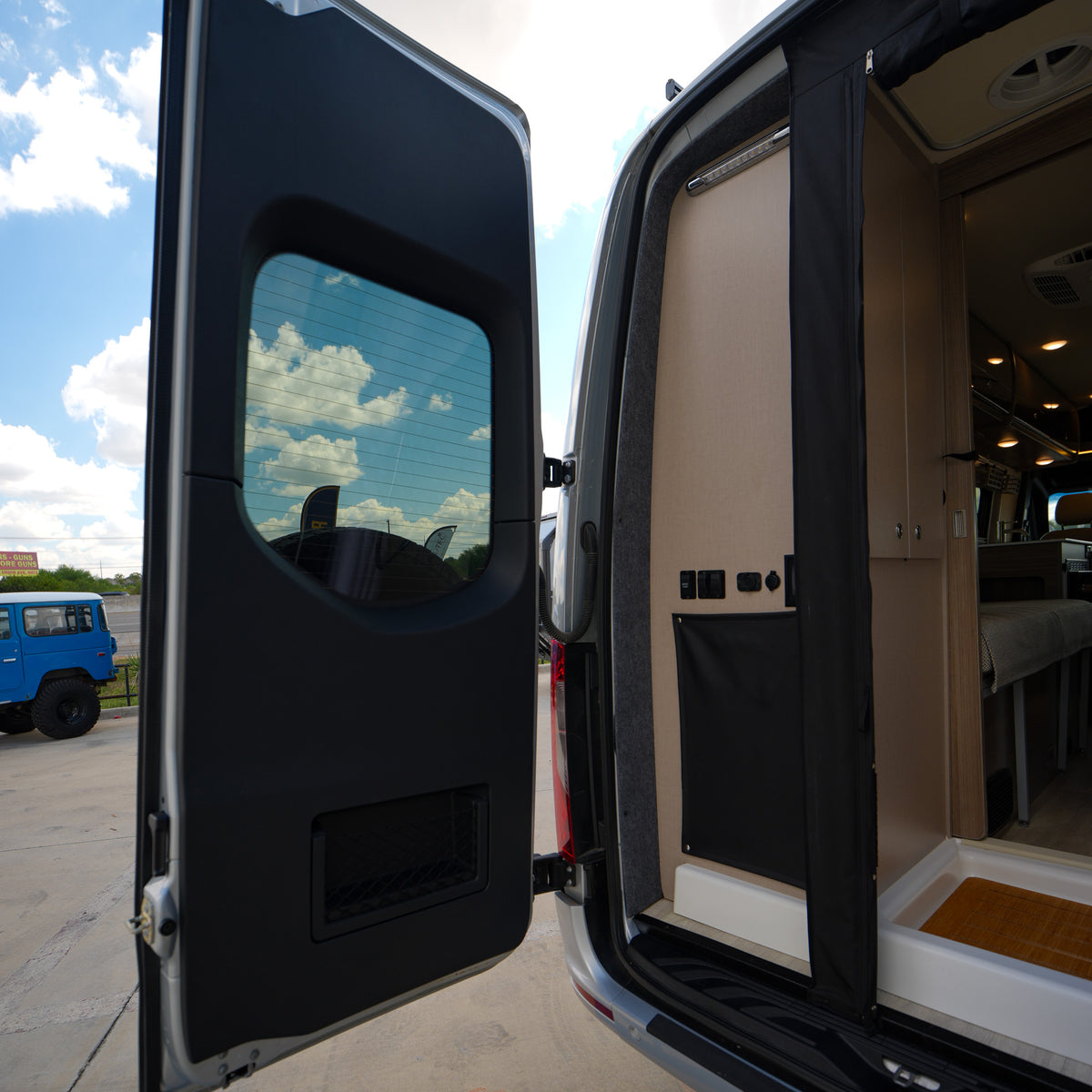 2020 Winnebago Boldt 4x4 - Preowned