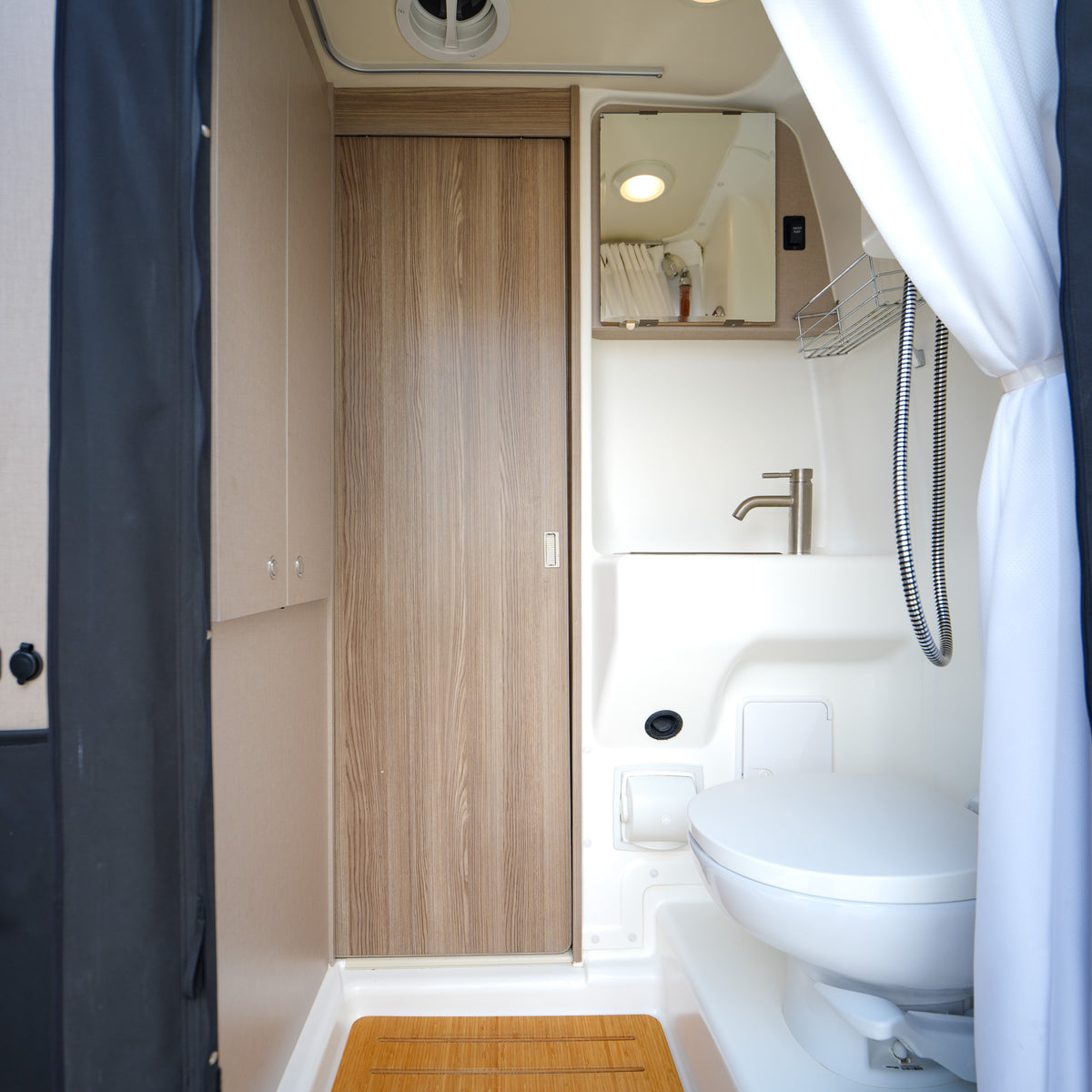 2020 Winnebago Boldt 4x4 - Preowned