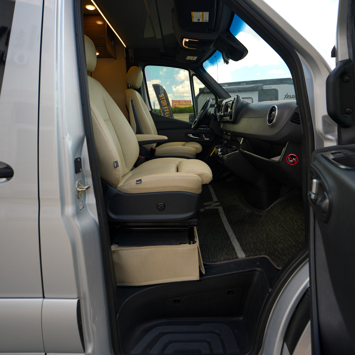 2020 Winnebago Boldt 4x4 - Preowned