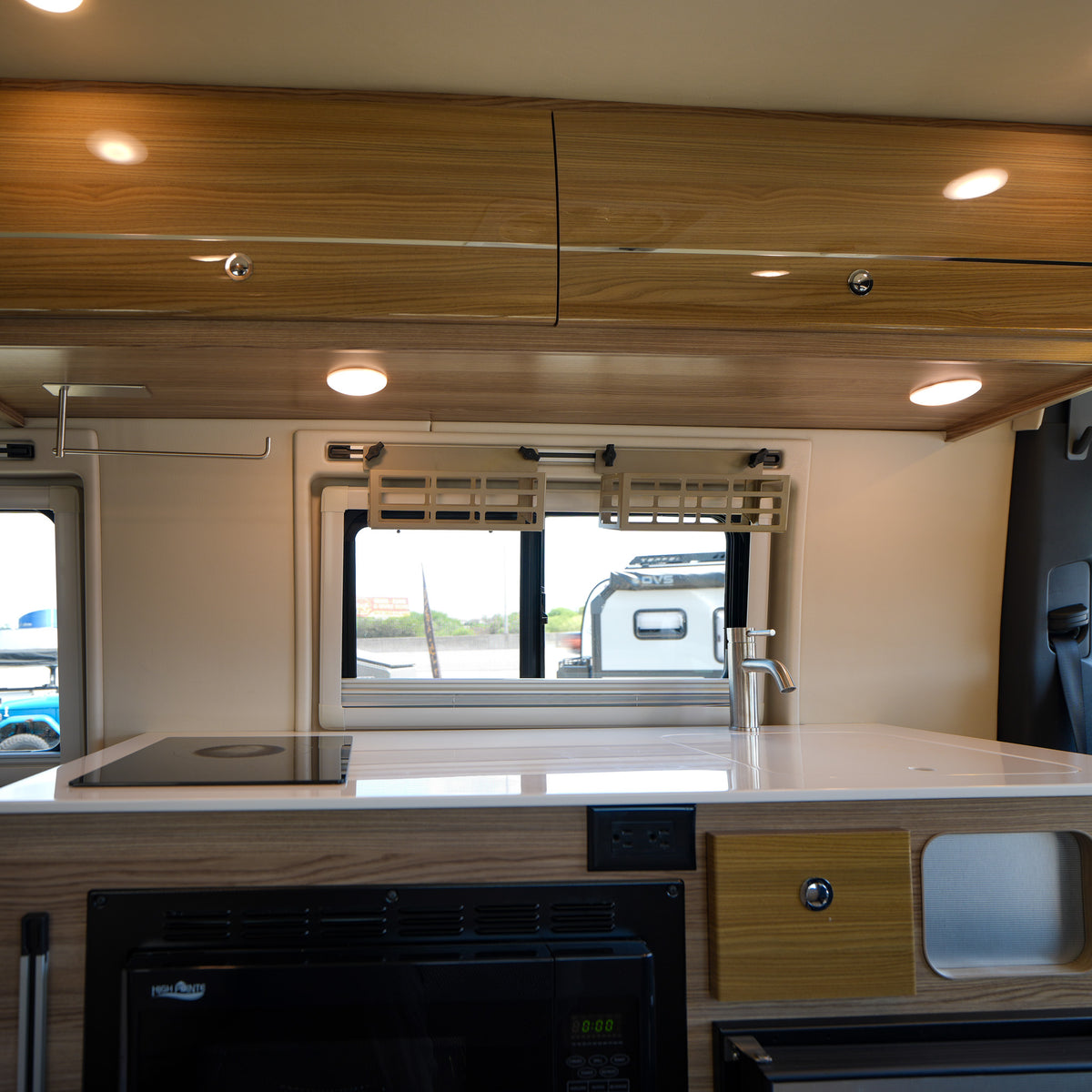 2020 Winnebago Boldt 4x4 - Preowned