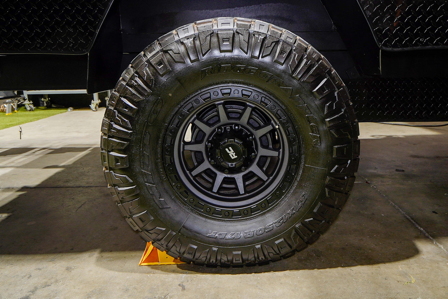 No Limits Expedition Trailer - Preowned