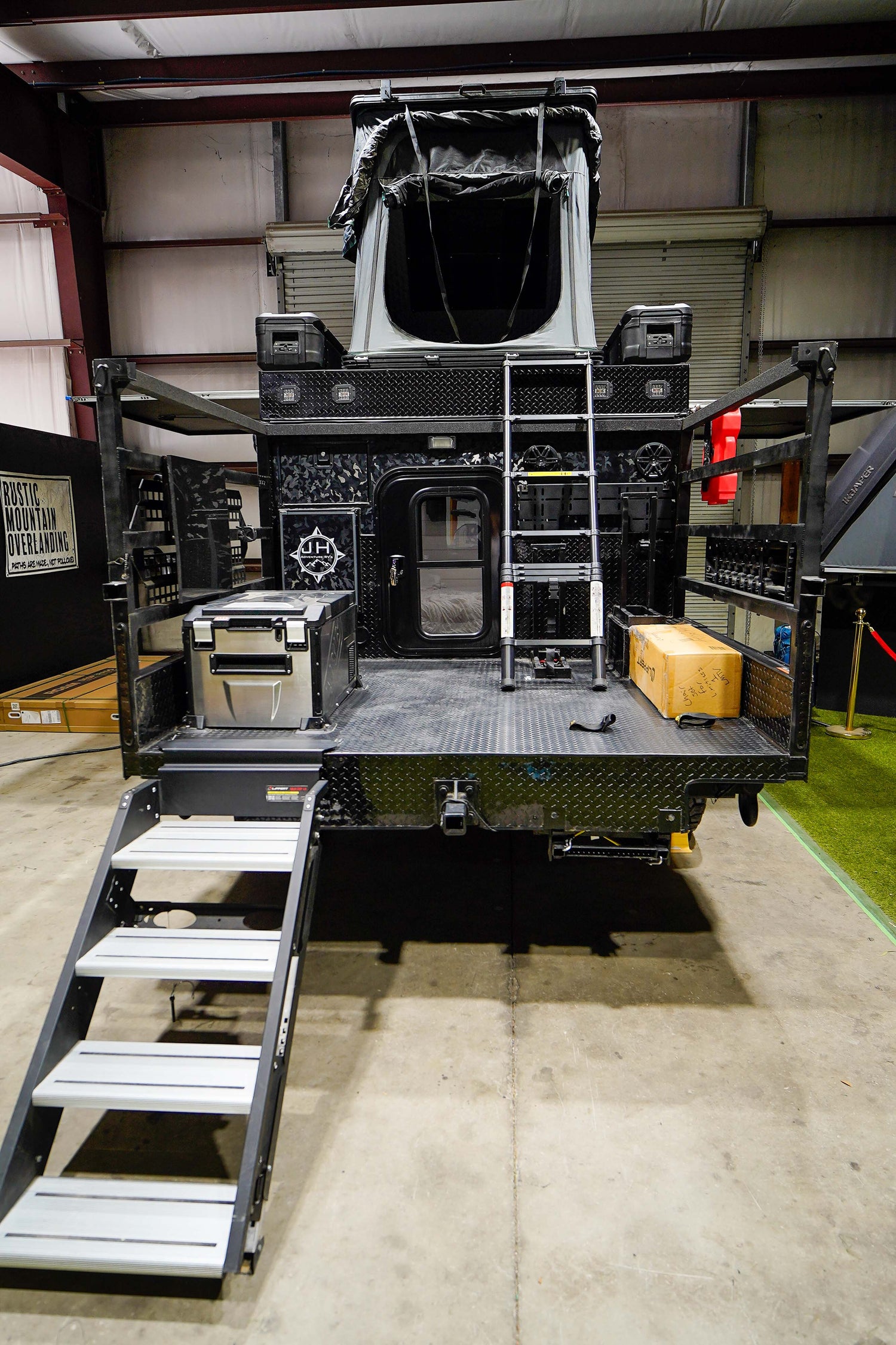 No Limits Expedition Trailer - Preowned