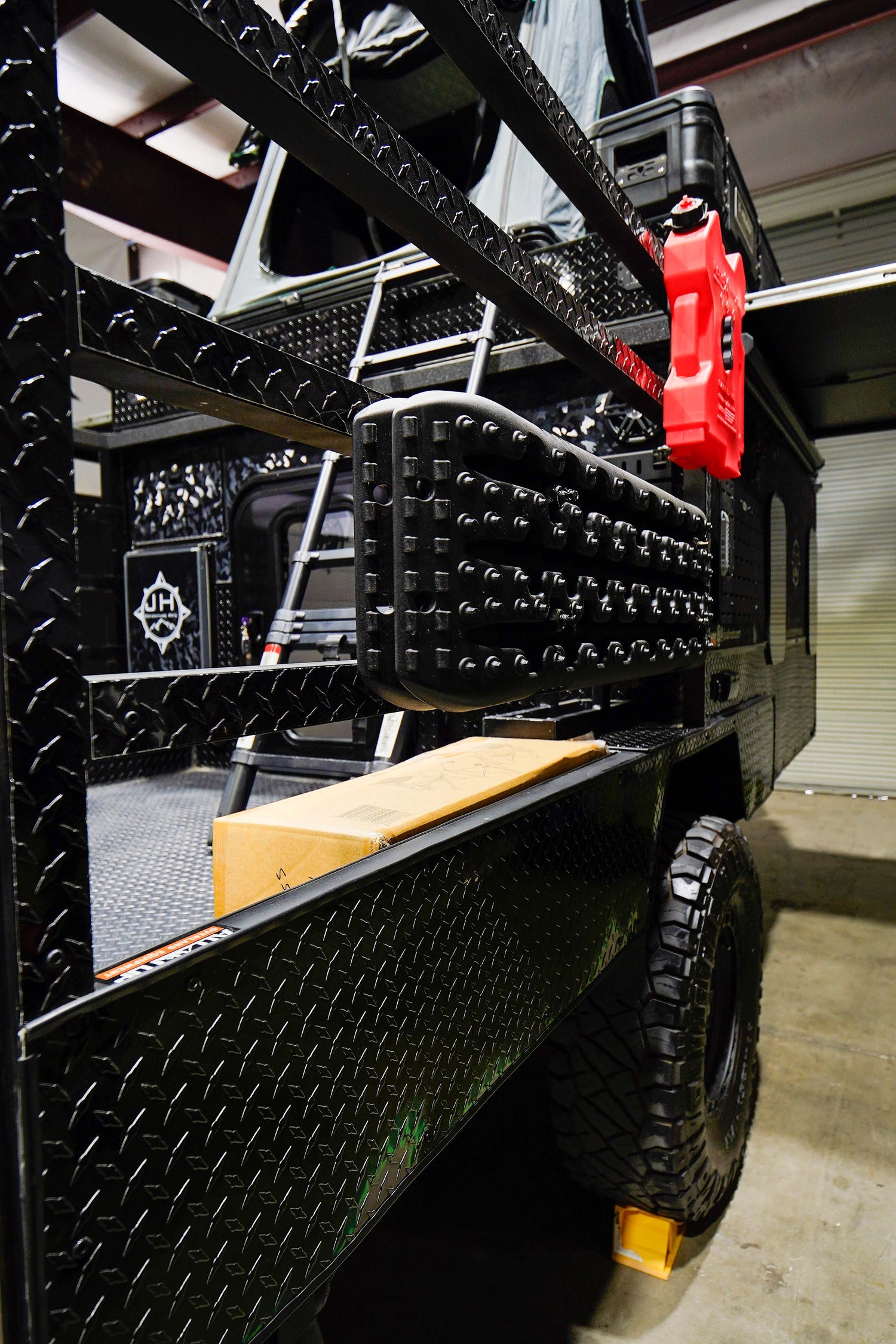 No Limits Expedition Trailer - Preowned