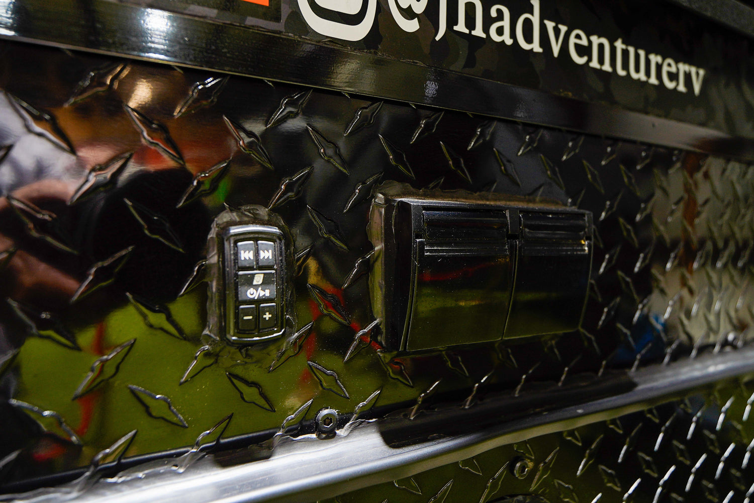 No Limits Expedition Trailer - Preowned