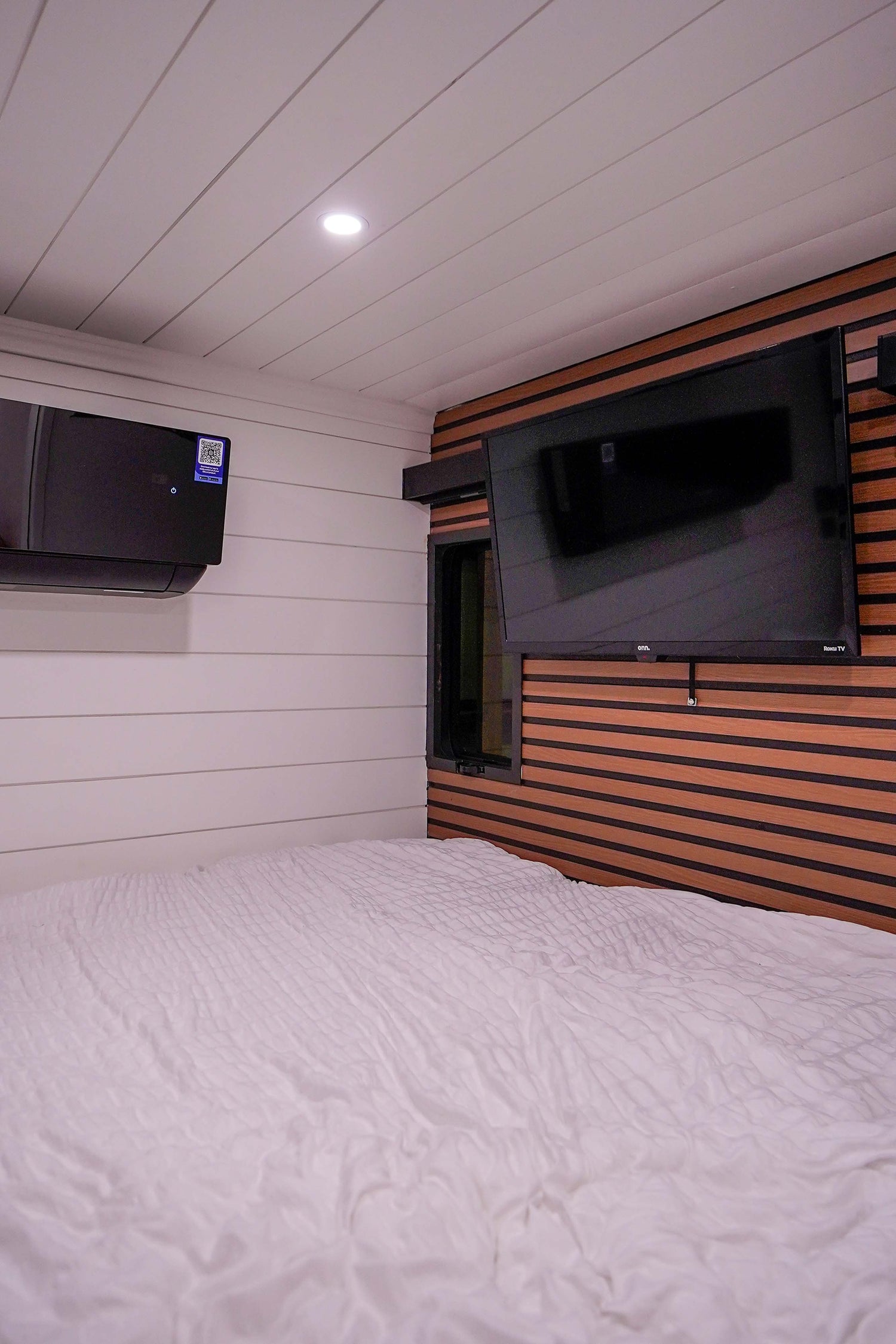 No Limits Expedition Trailer - Preowned