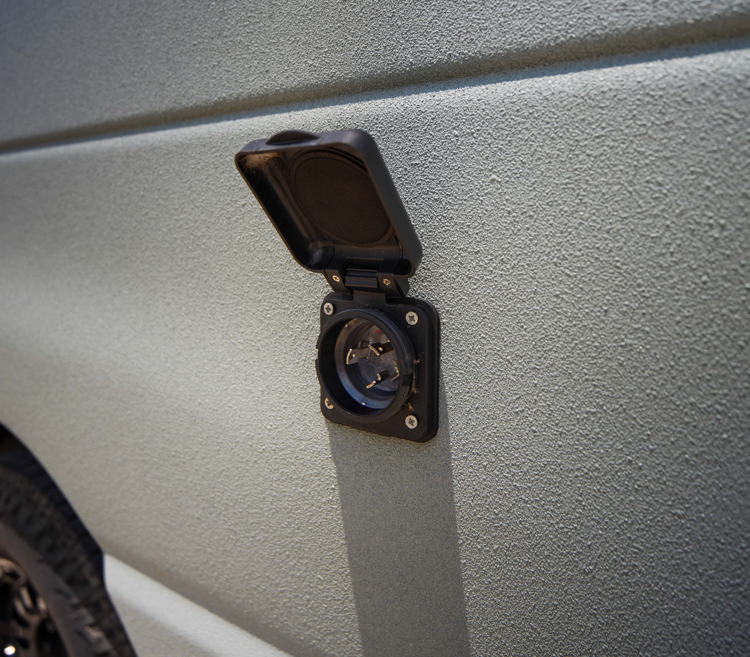 2014 Ford E-250 - Preowned