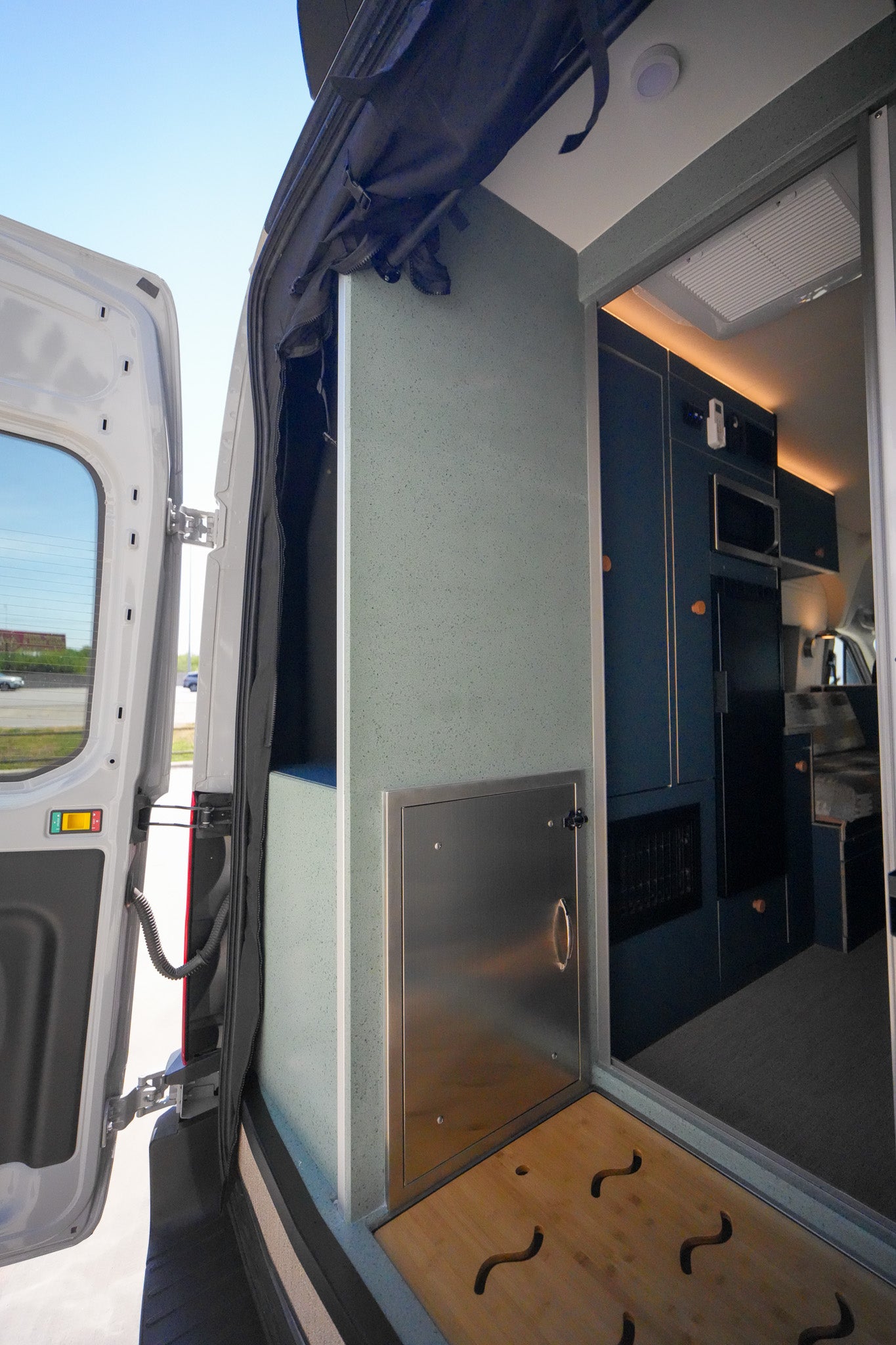 2024 Ford Transit T-350 HR - Preowned