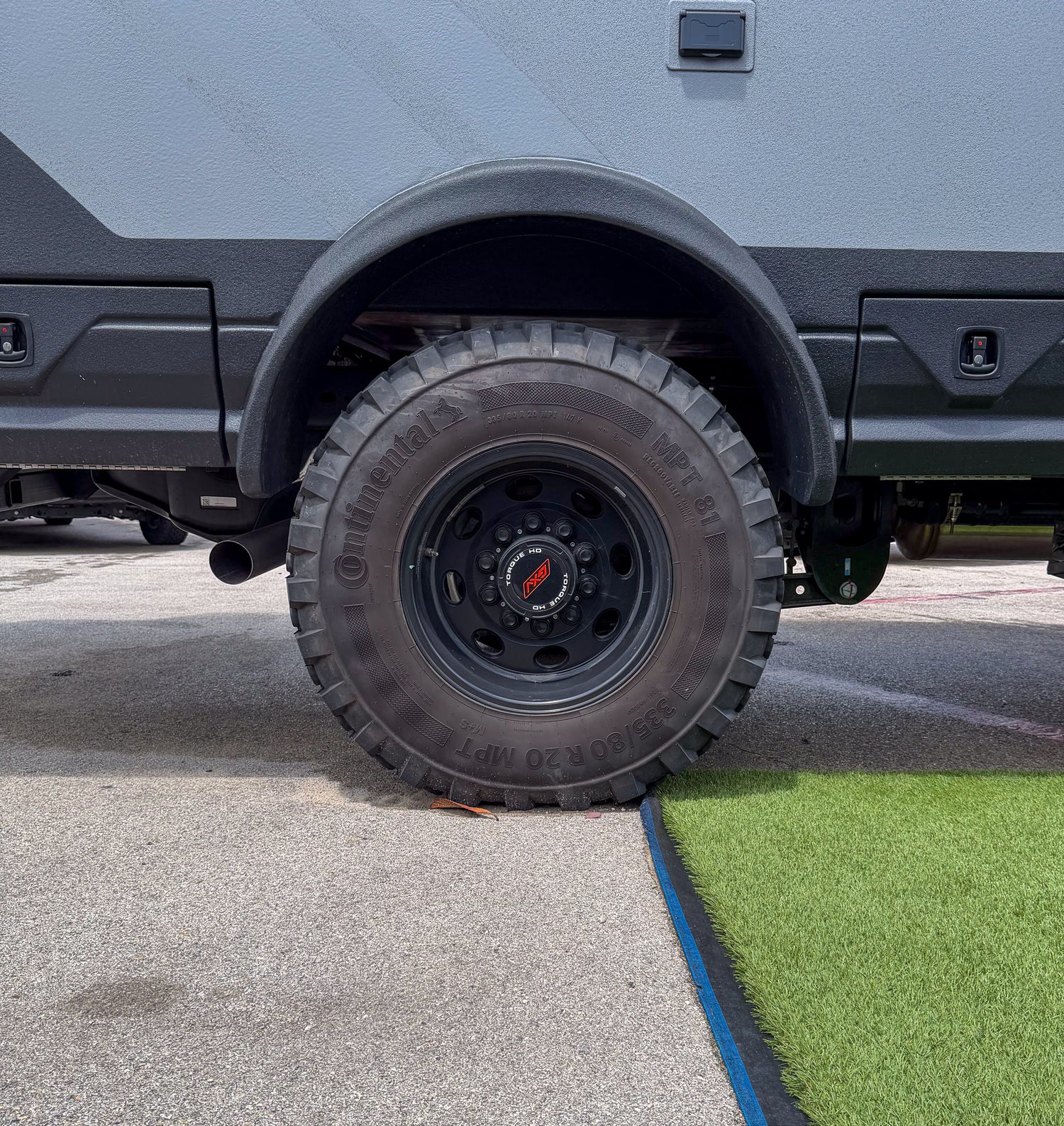 2026 Storyteller Hilt - Preowned